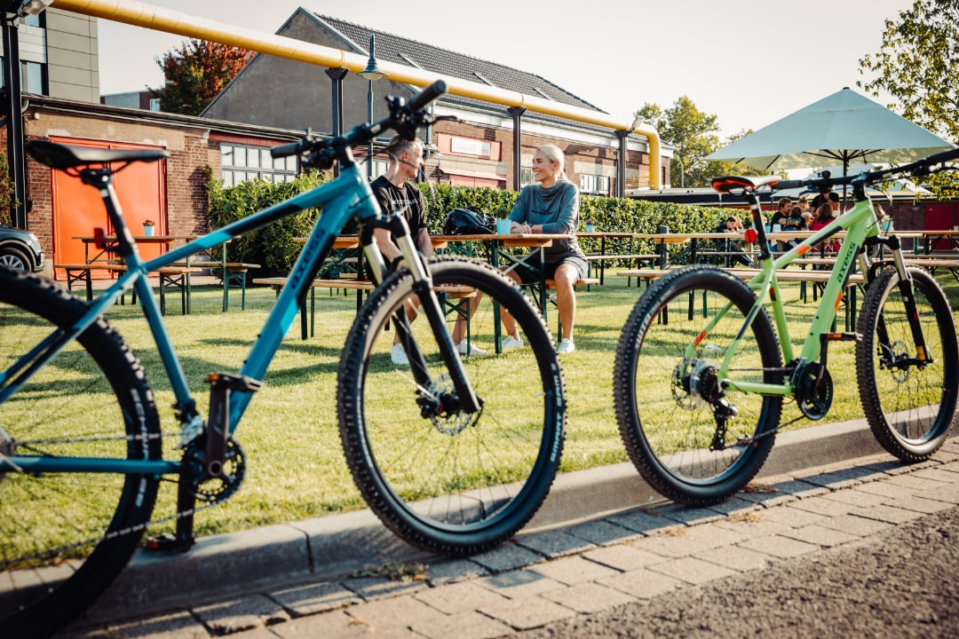 Axess 27,5 Zoll Mountainbikes bei Lucky Bike