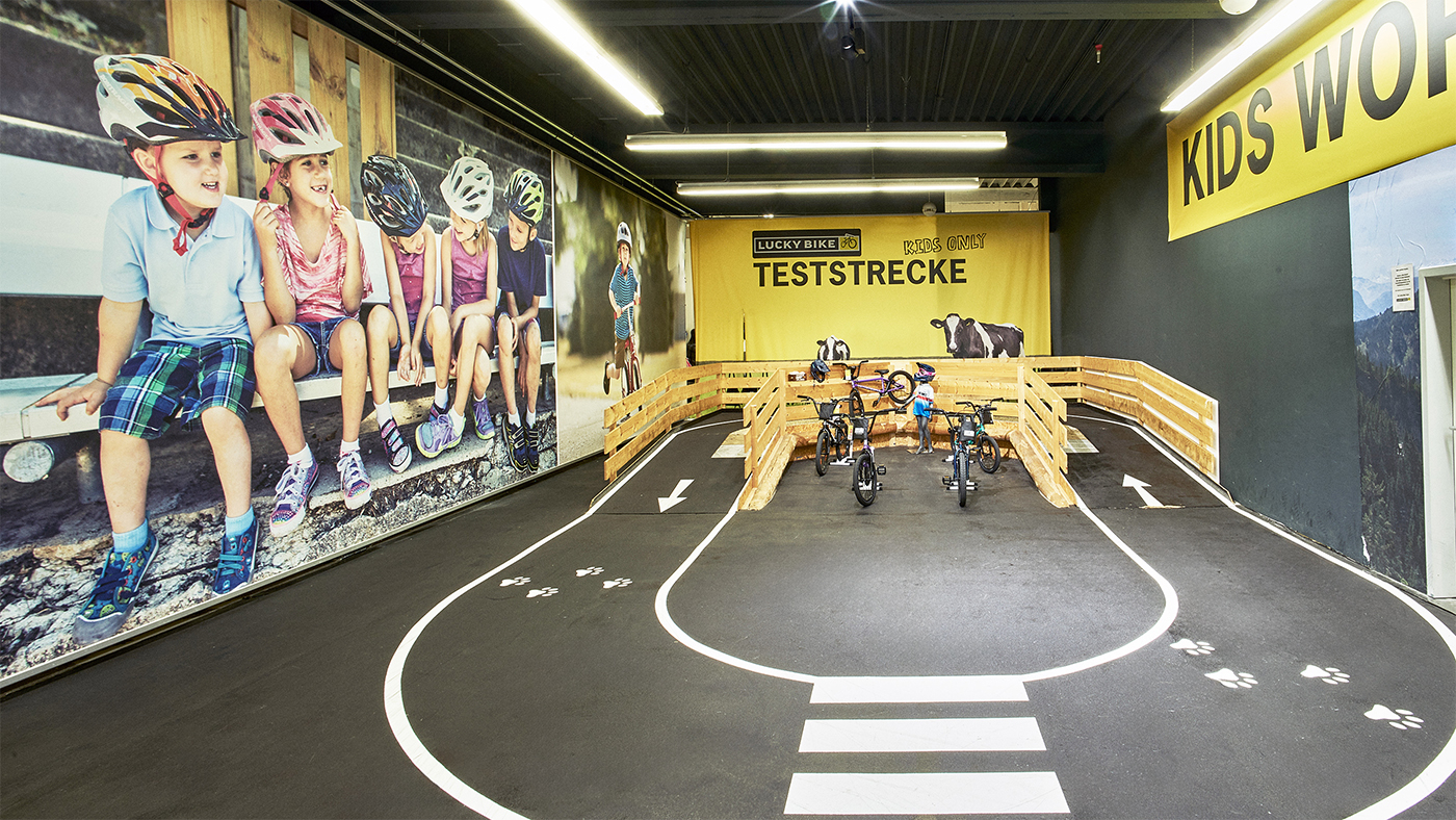 Teststrecke in der Lucky Bike Filiale Landshut