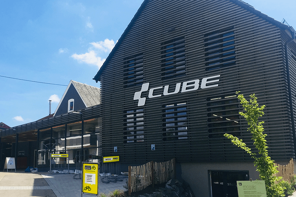 Außenansicht Cube Store Memmingen powered by Lucky Bike