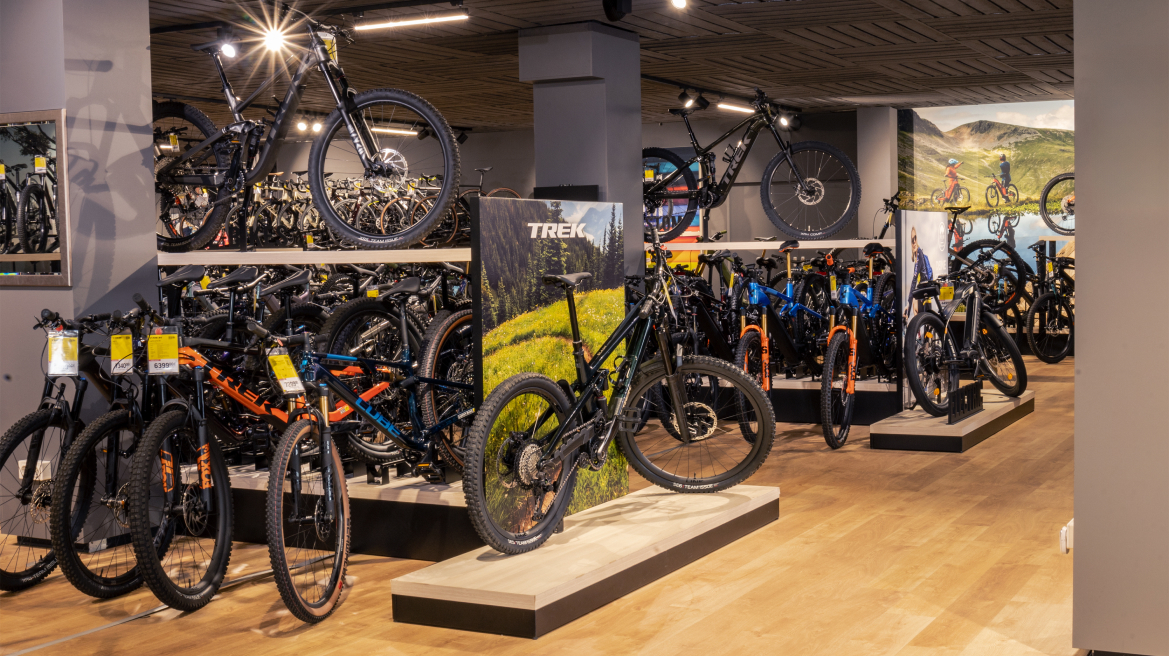 Einblick in den Premium Store Bielefeld mit Trek Aufsteller