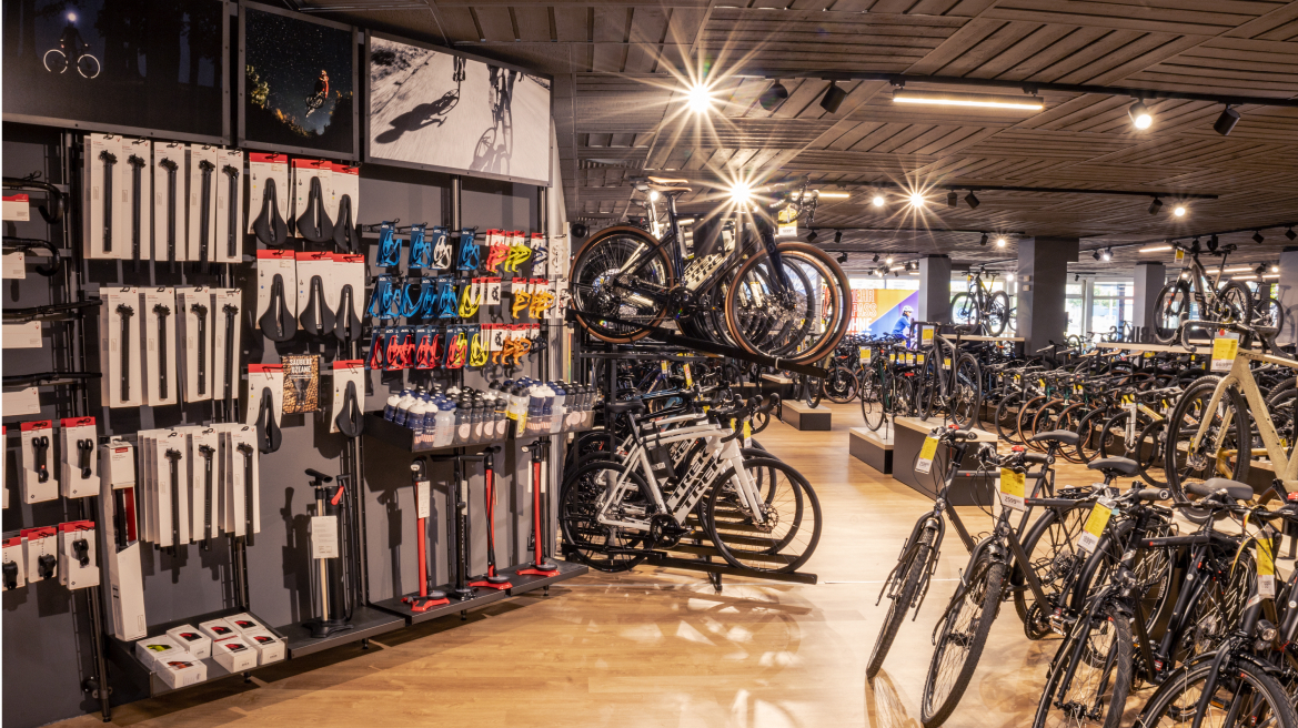 Zubehör-Abteilung im Premium Store Bielefeld