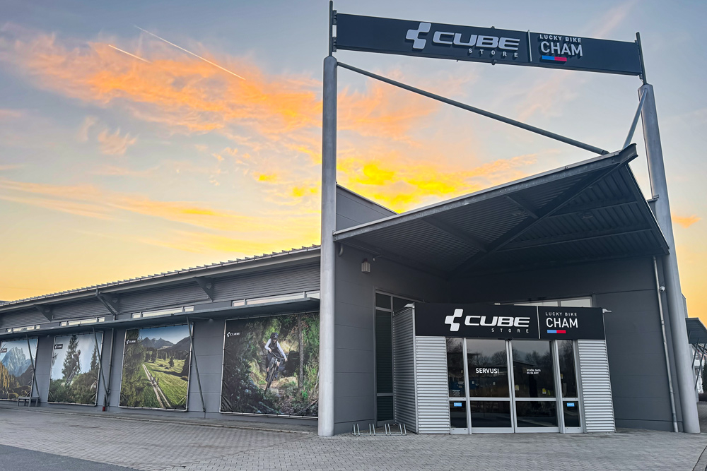 Außenansicht Cube Store Cham powered by Lucky Bike