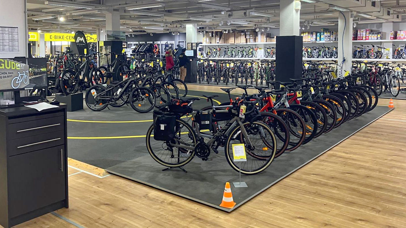 Teststrecke in der Lucky Bike Filiale Rosenheim