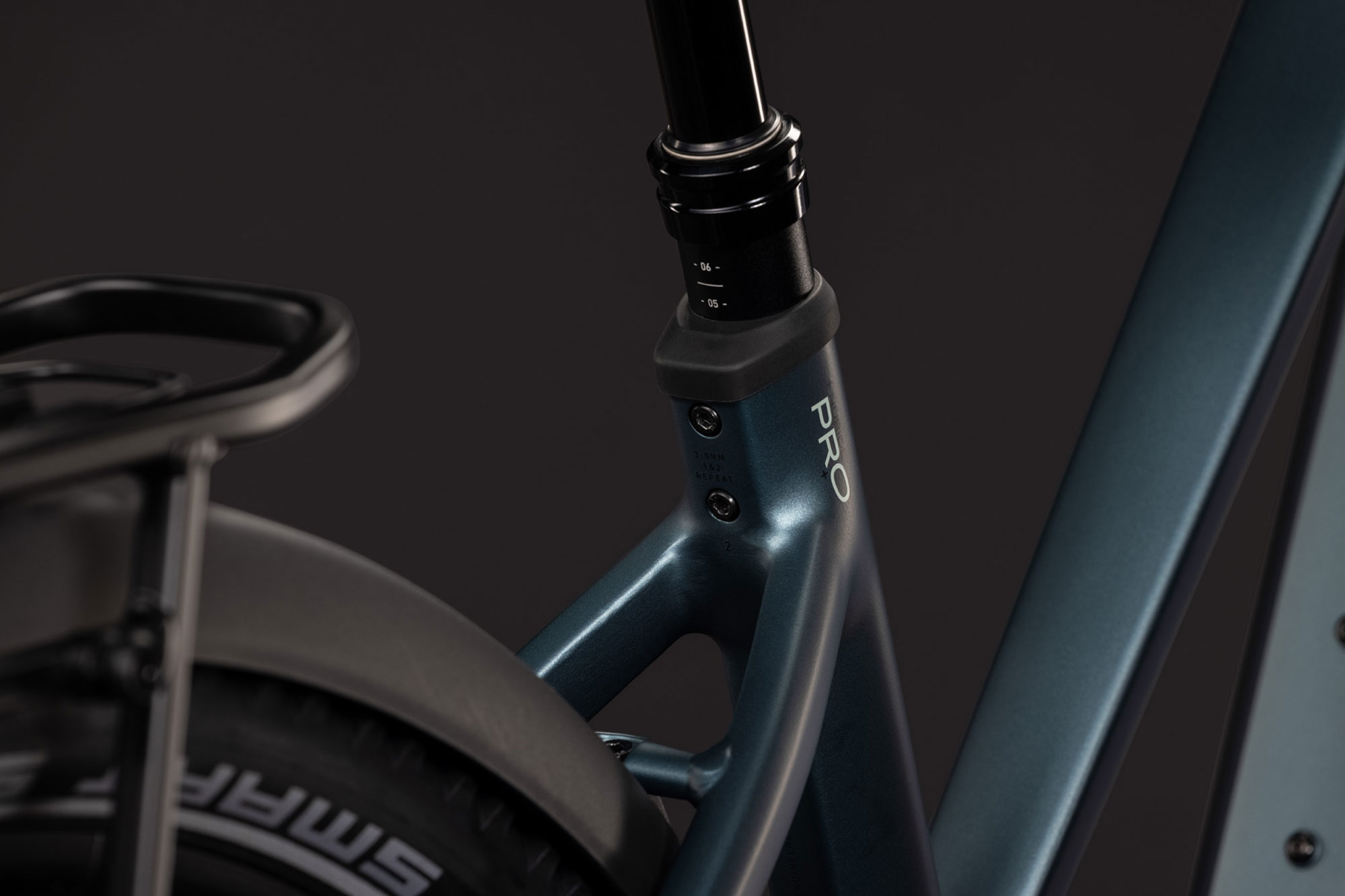 Cube Nuride Hybrid Pro 800 Trapez 2027 46 cm | deepteal´n´blue