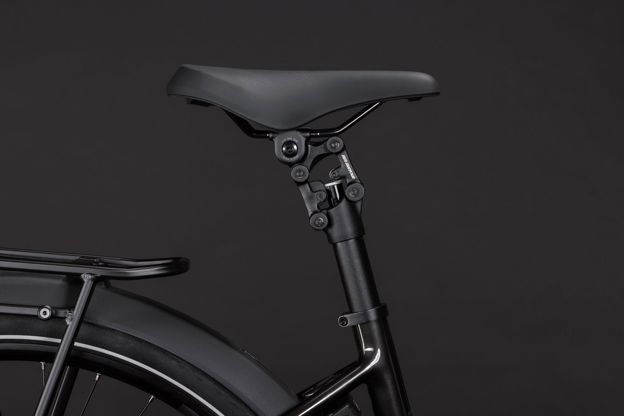 Cube Supreme Hybrid Comfort ONE 600 2027 46 cm | gunmetal´n´reflex