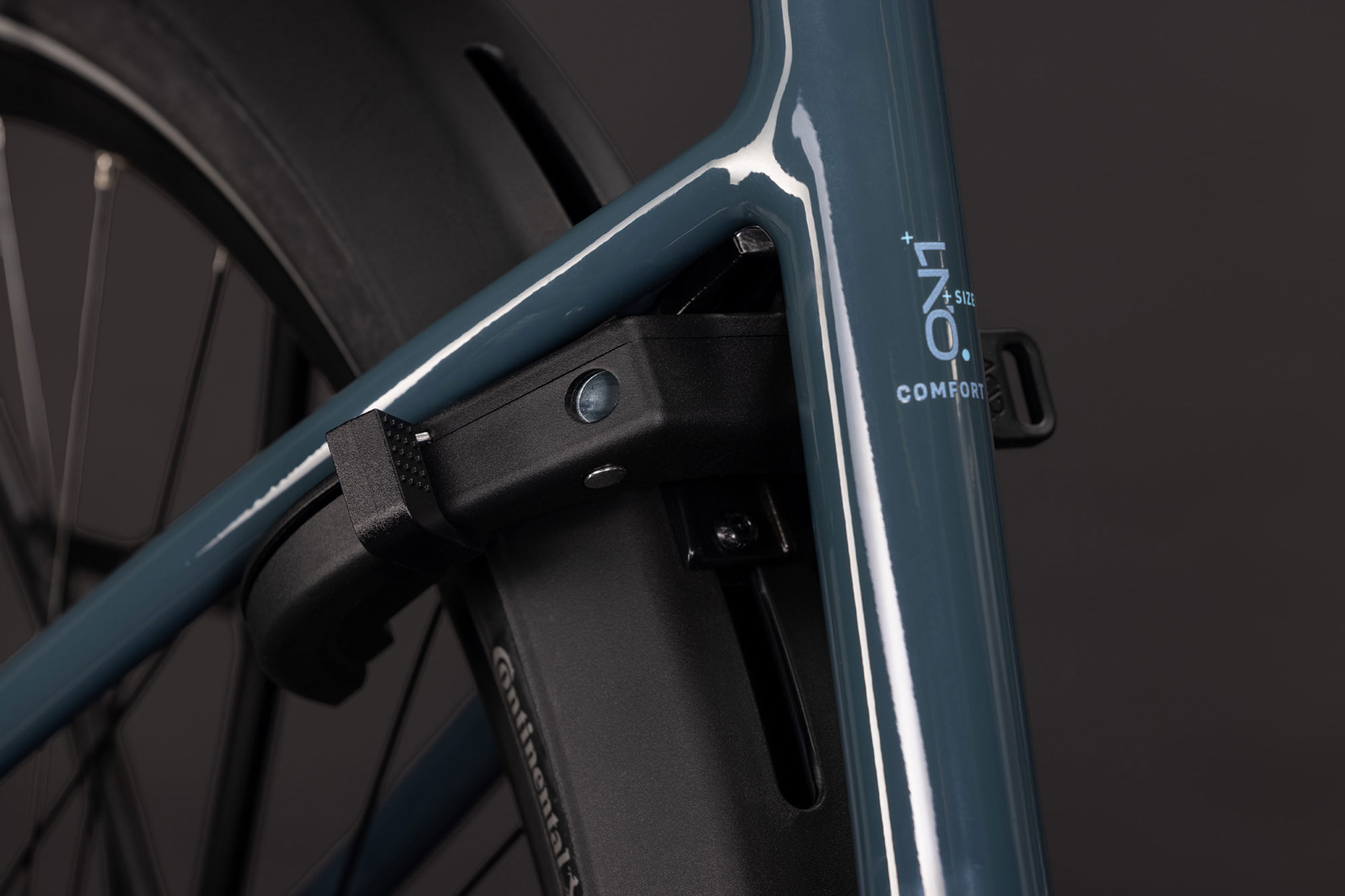 Cube Supreme Hybrid Comfort ONE 600 2027 46 cm | storm´n´reflex