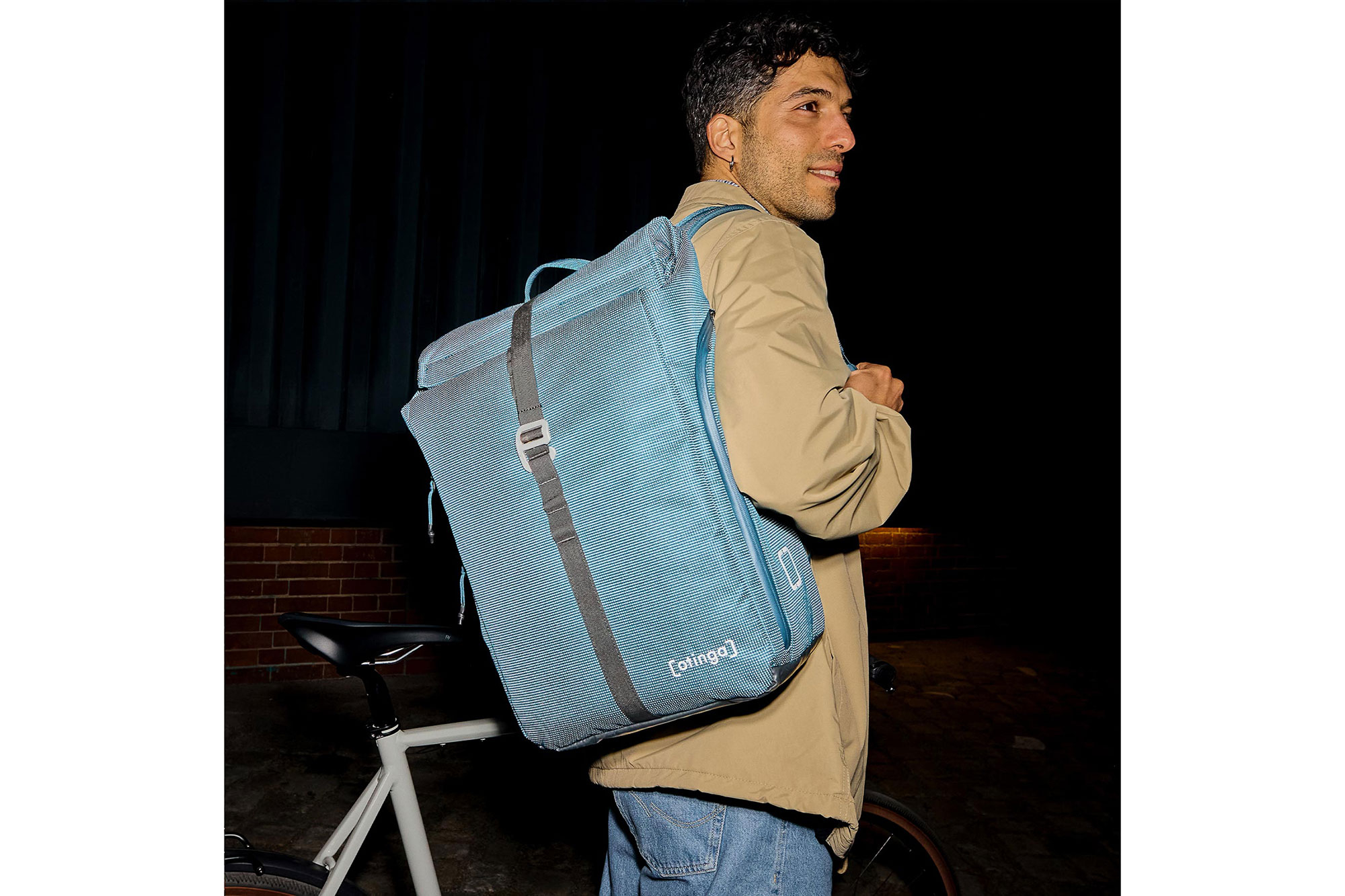 otinga Flip Reflective V3 Rucksack-Fahrradtasche reflektierend arctic blau