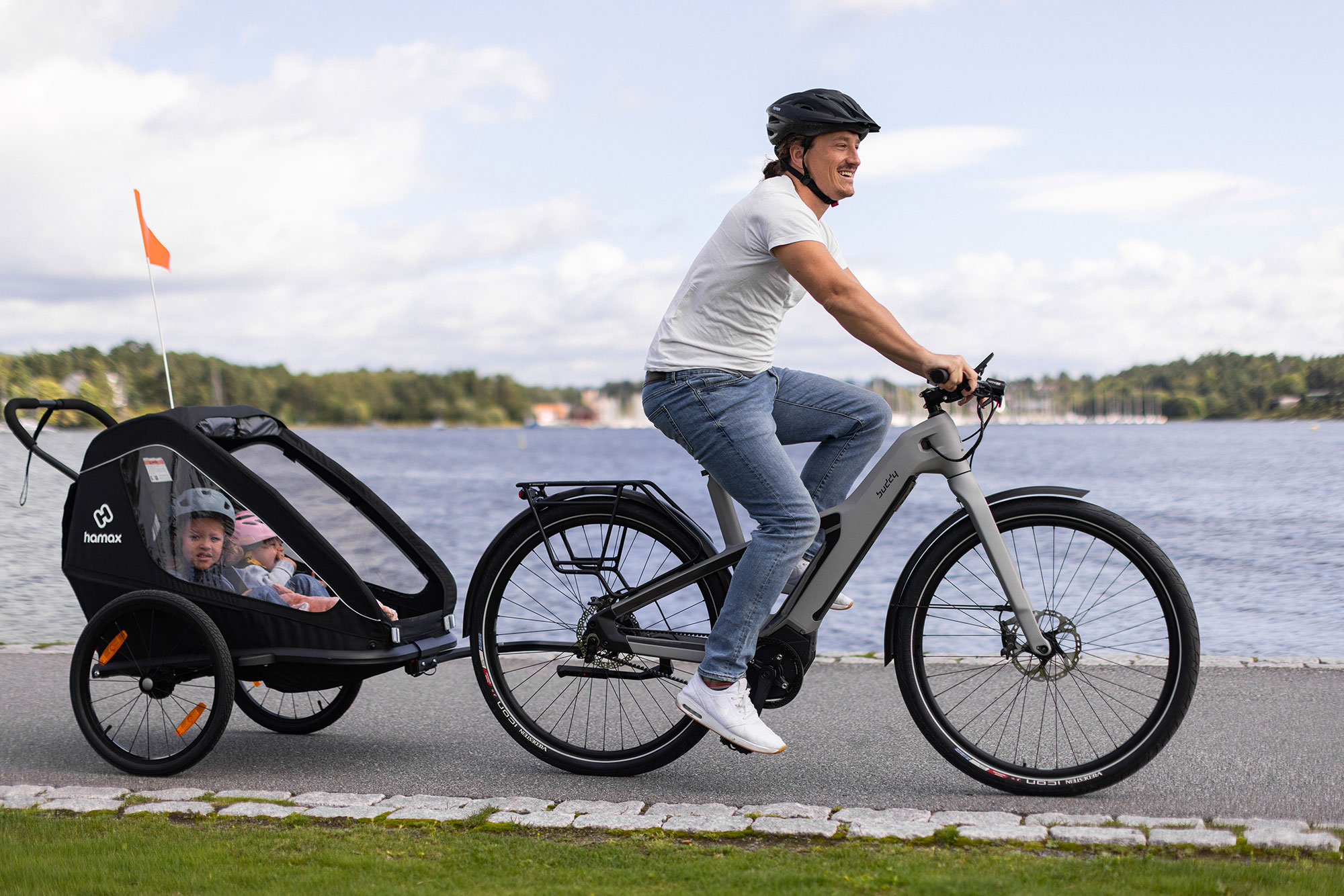 Hamax Traveller Kinderanhänger 2 Kinder | black