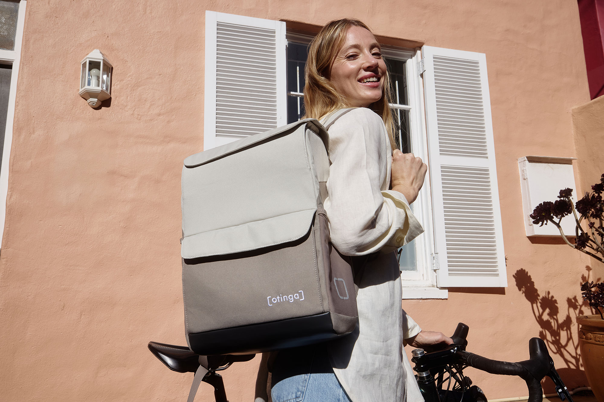 otinga Flip Move Rucksack 16 Liter | linen grey