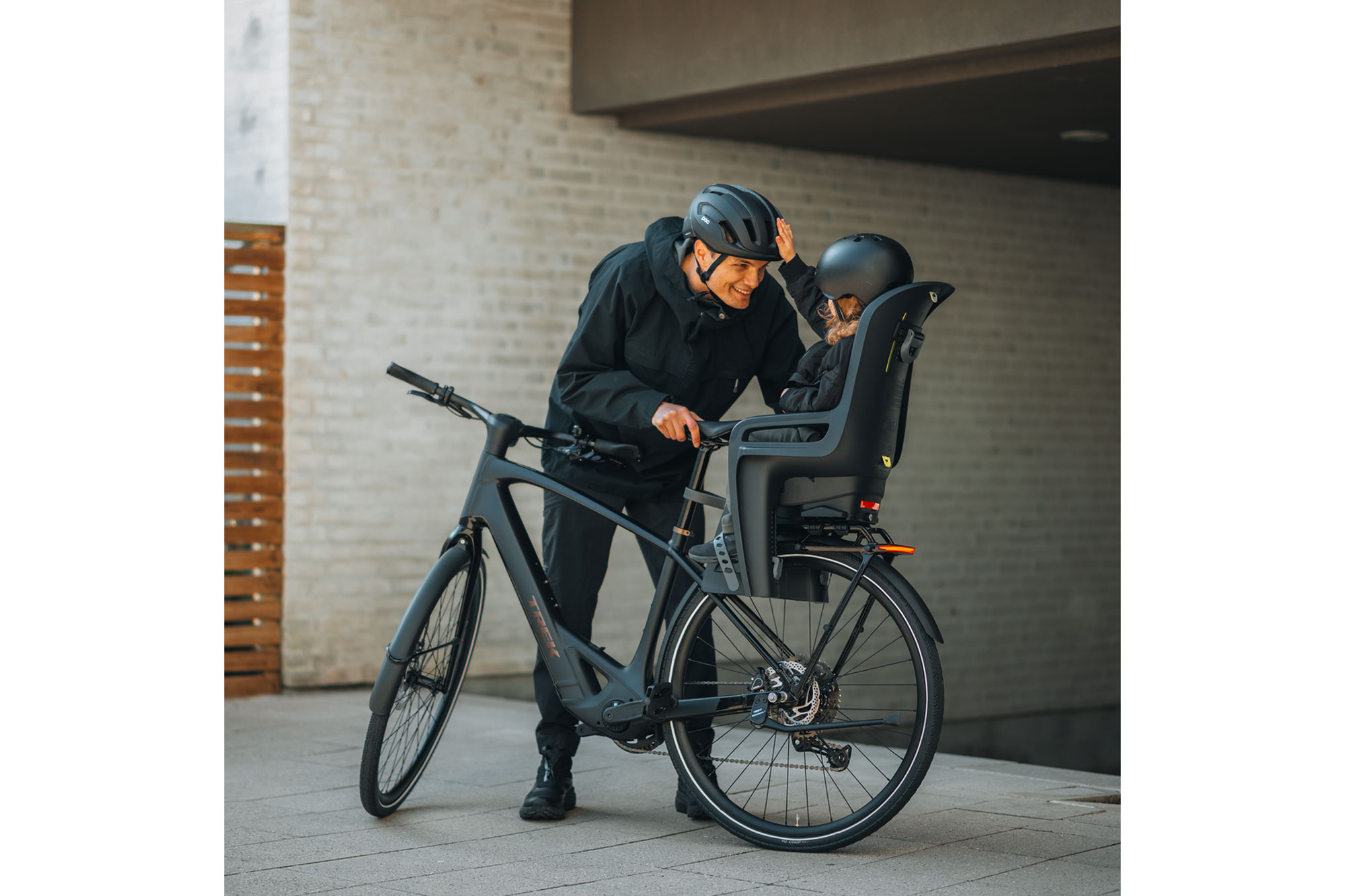 Thule RideAlong II Kindersitz Gepäckträger dark grey