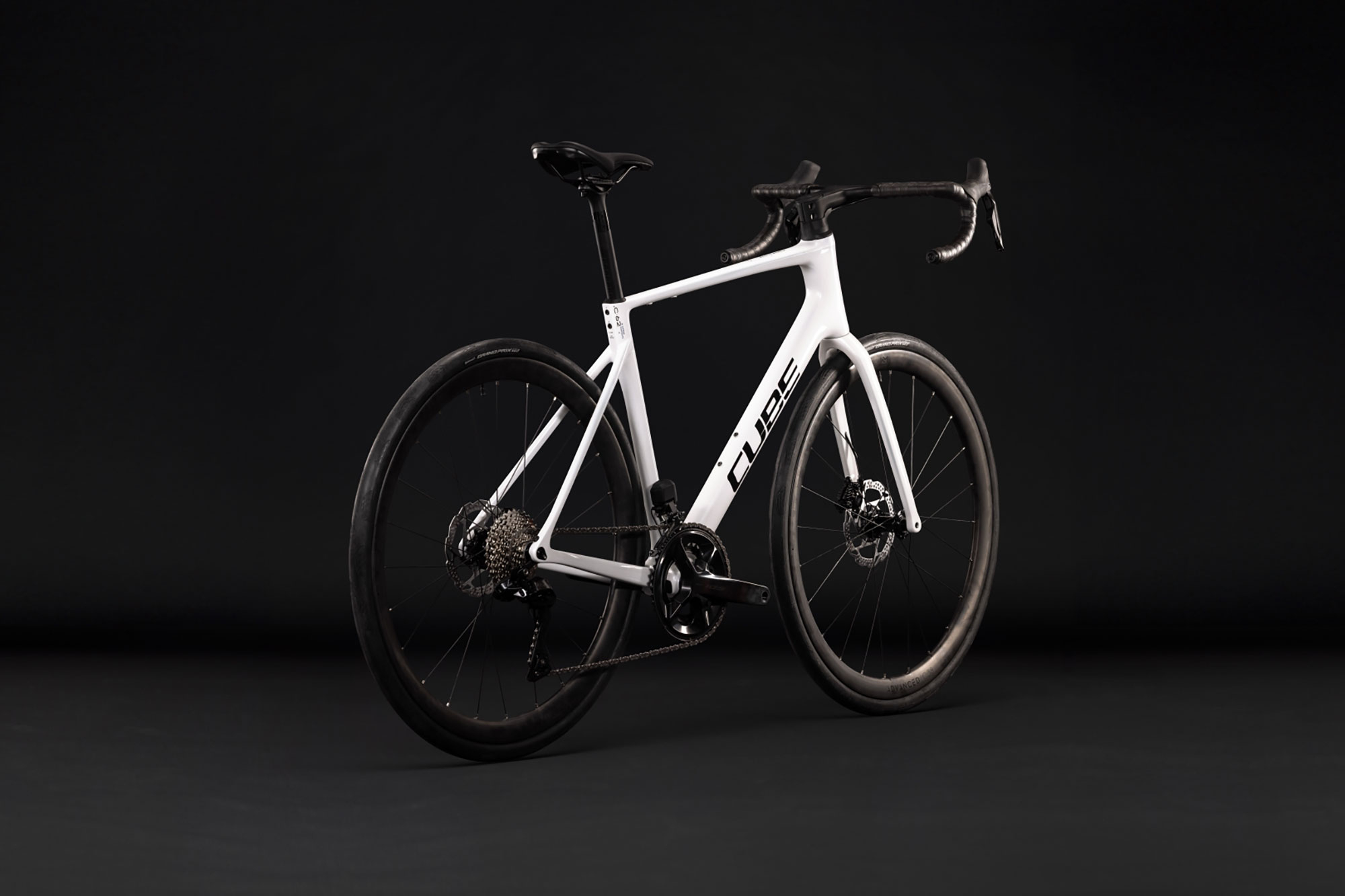 Cube Attain C:62 SLX 2027 47 cm | metallicwhite´n´black