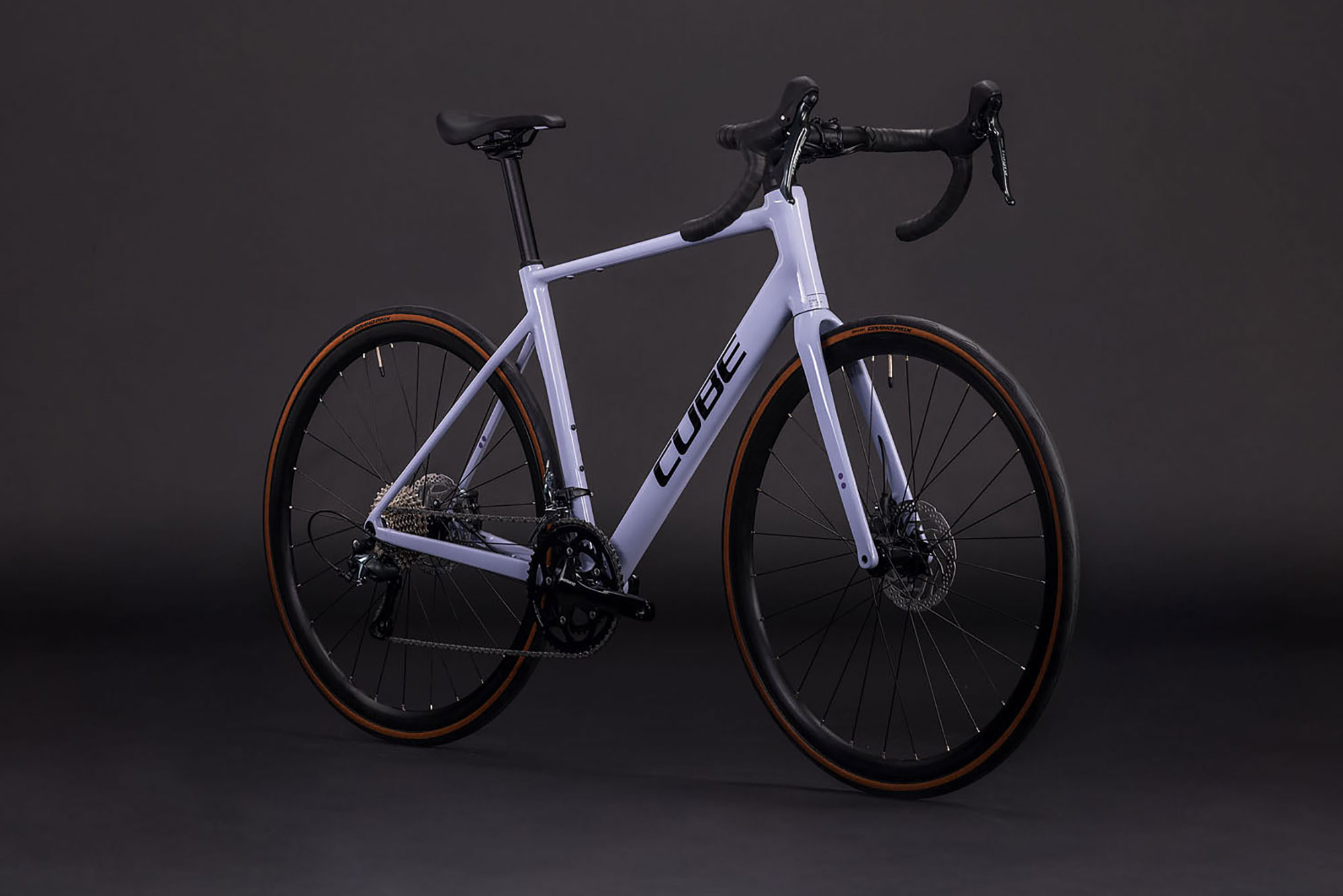 Cube Attain Race 2026 60 cm | cyclamen´n´black