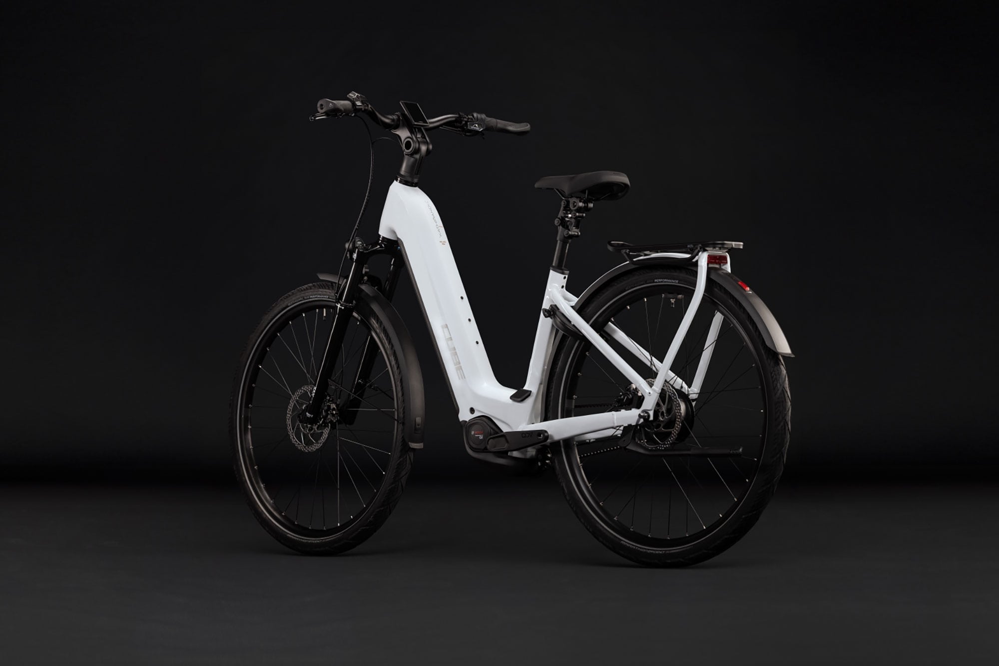Cube Kathmandu Hybrid Deluxe Pro 800 Wave 2027 46 cm | blackforest´n´chrome