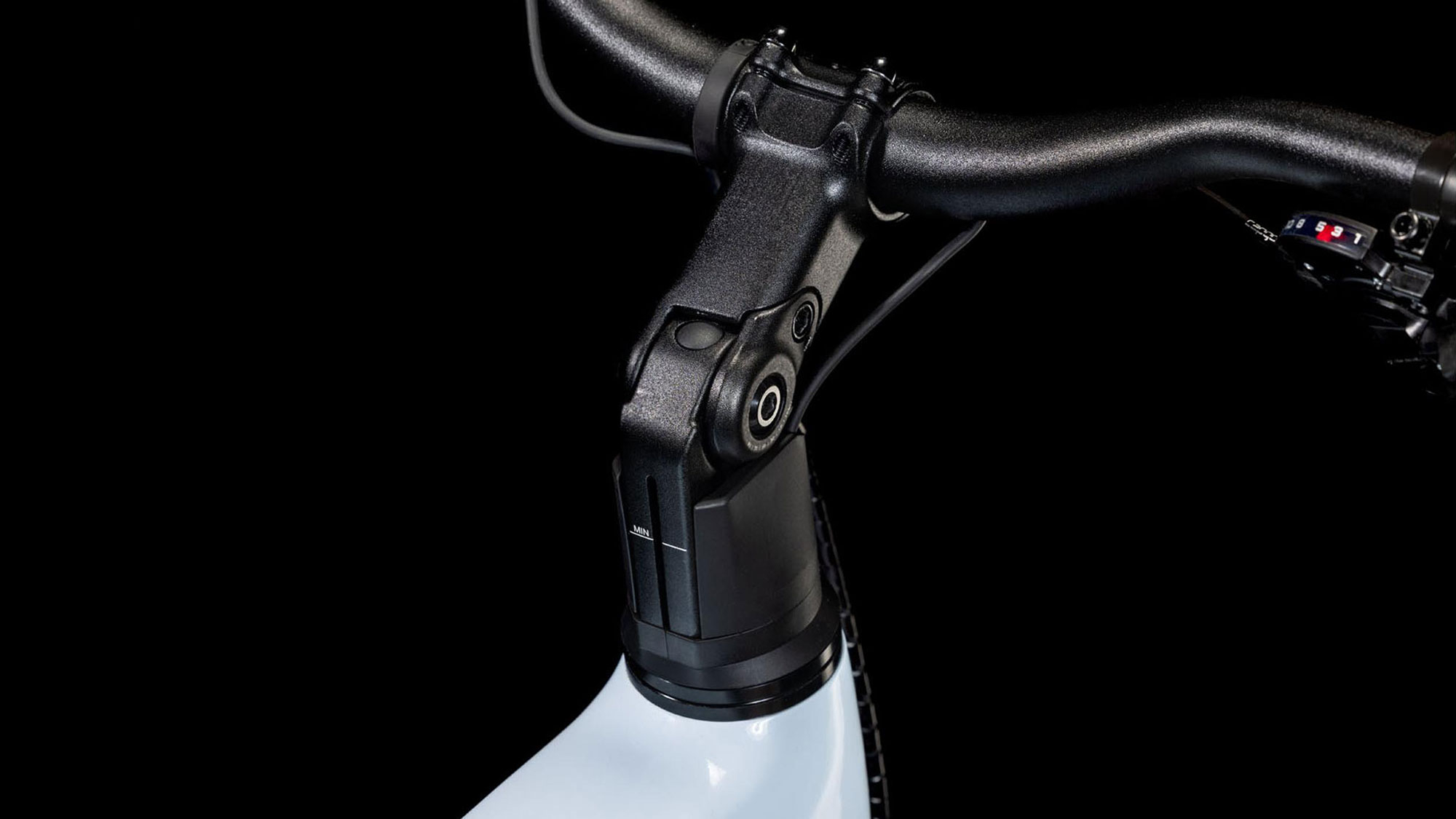 Cube Kathmandu Hybrid ONE 600 2025 58 cm | polarwhite´n´black