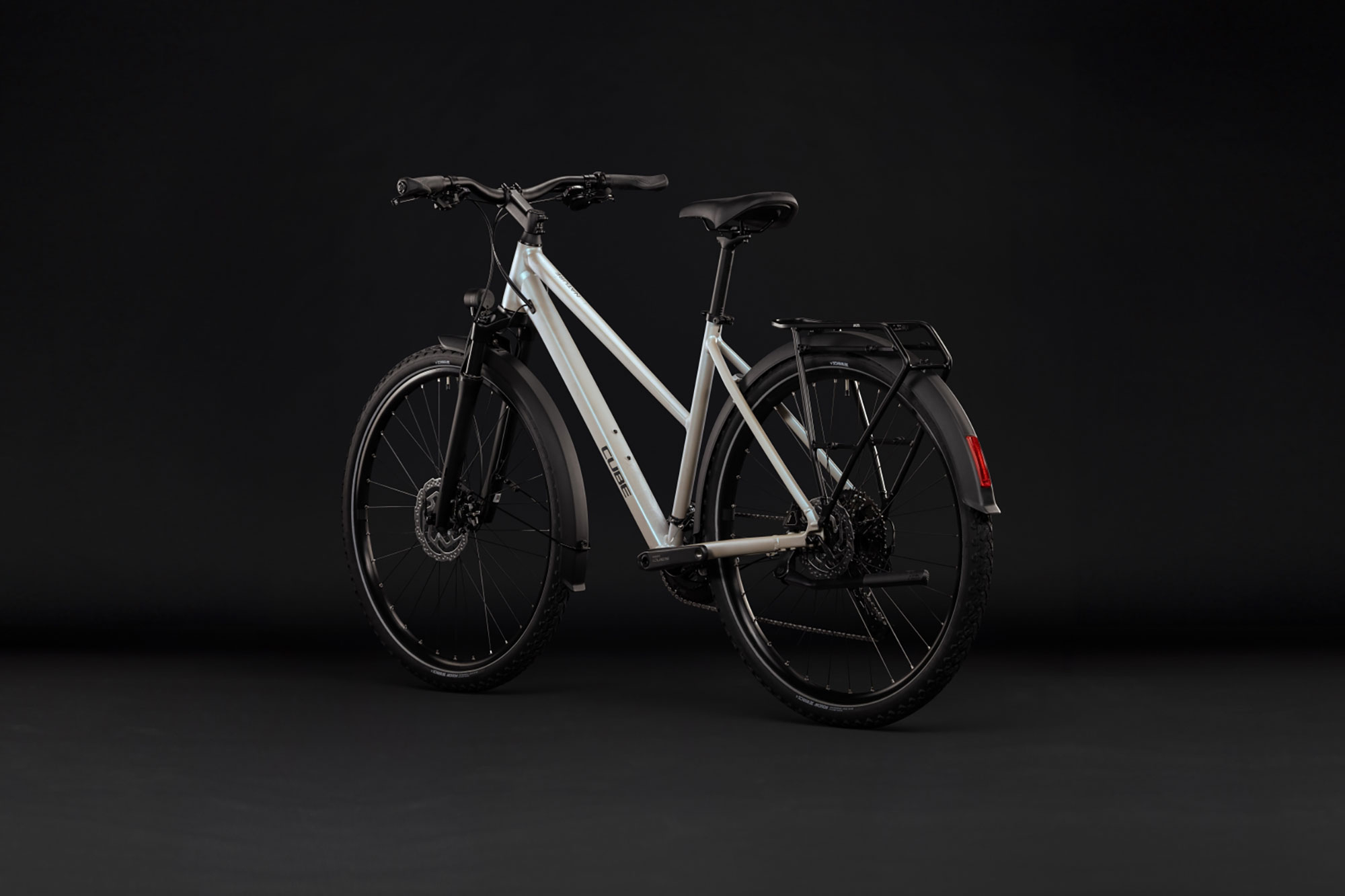 Cube Nature EXC FE Trapez 2027 54 cm | glintsand´n´black