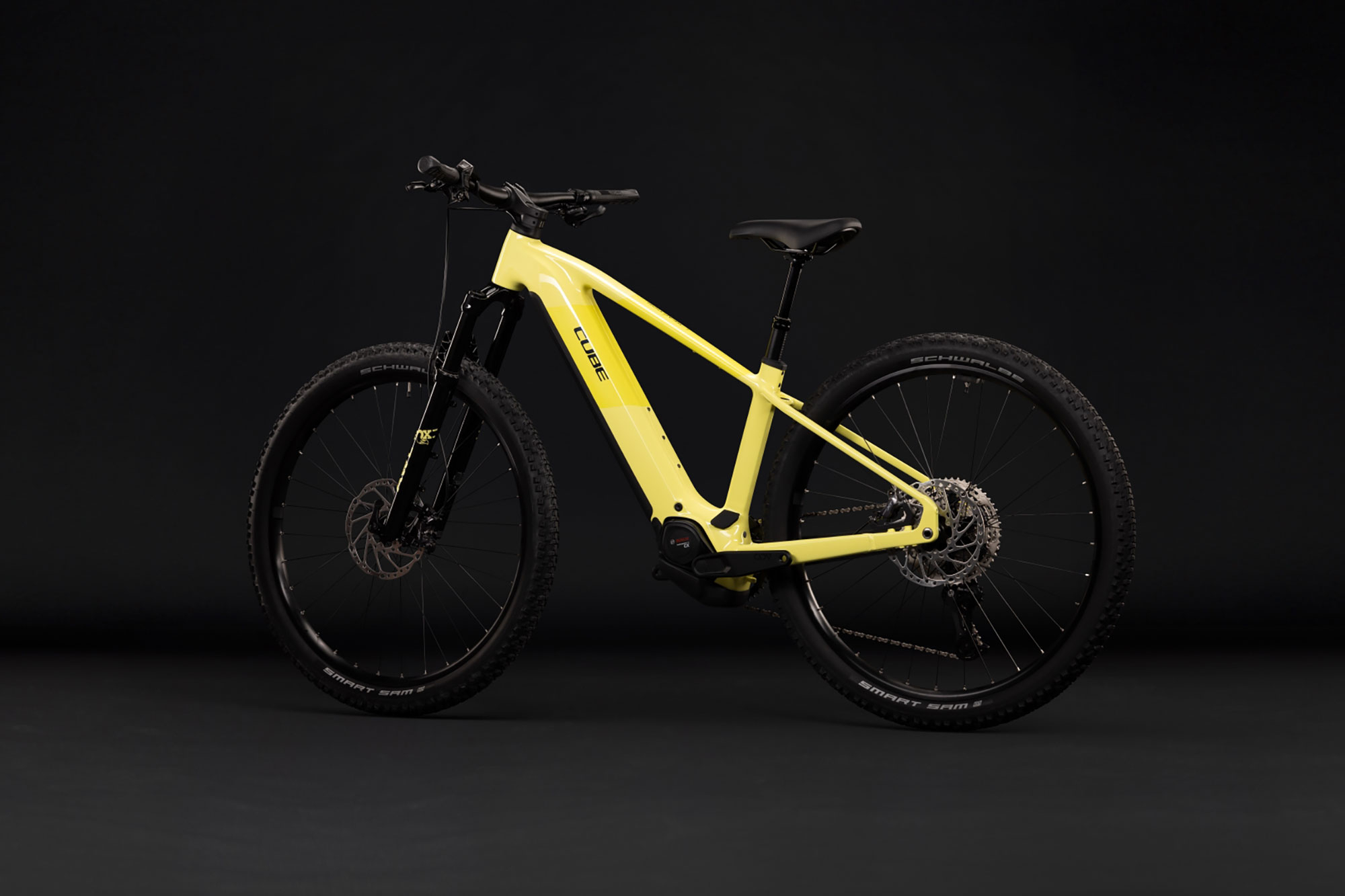Cube Reaction Hybrid Race 800 2027 M | bananasplit´n´black