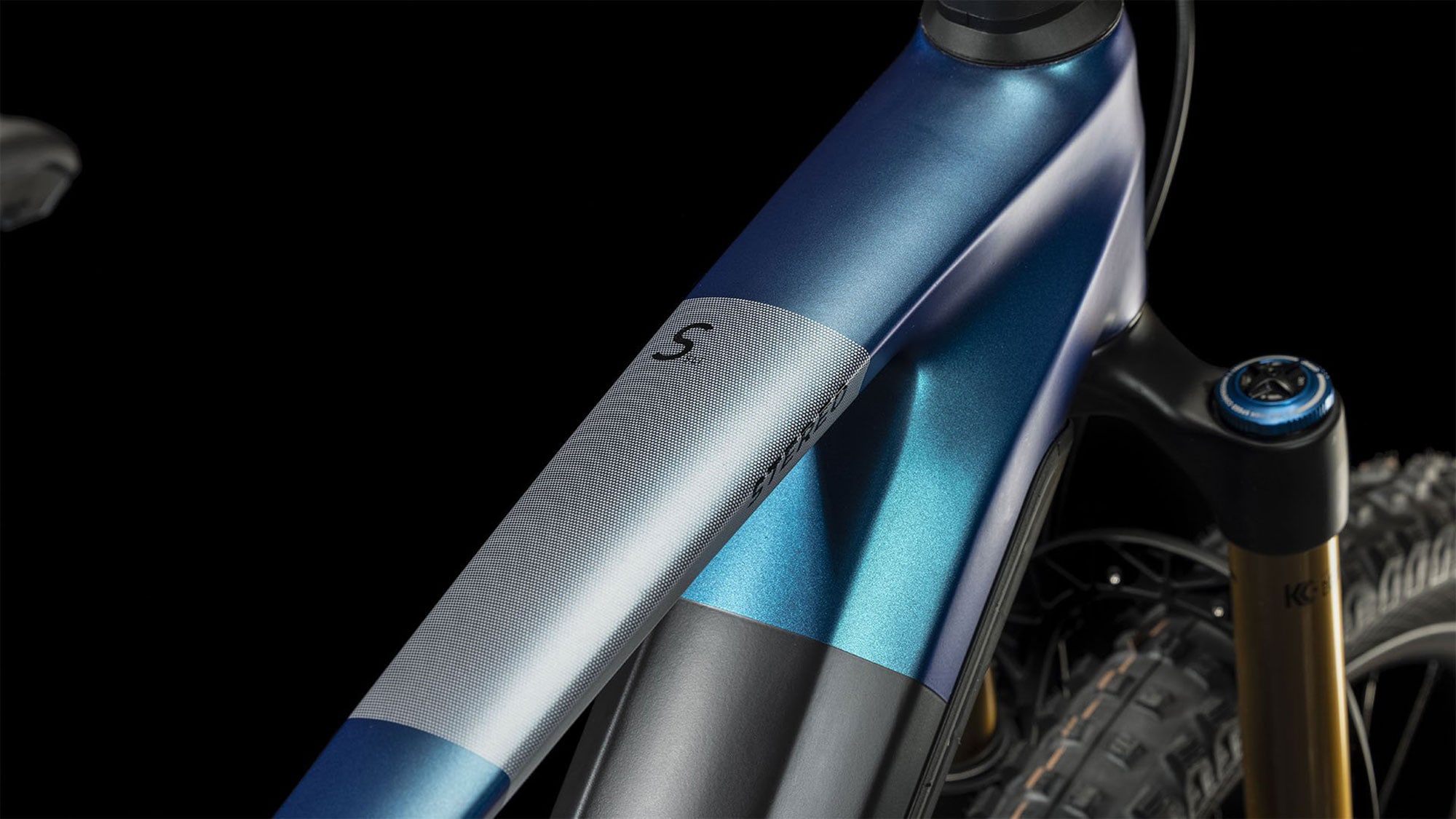 Cube Stereo Hybrid 140 HPC SLT 750 M | nebula´n´carbon