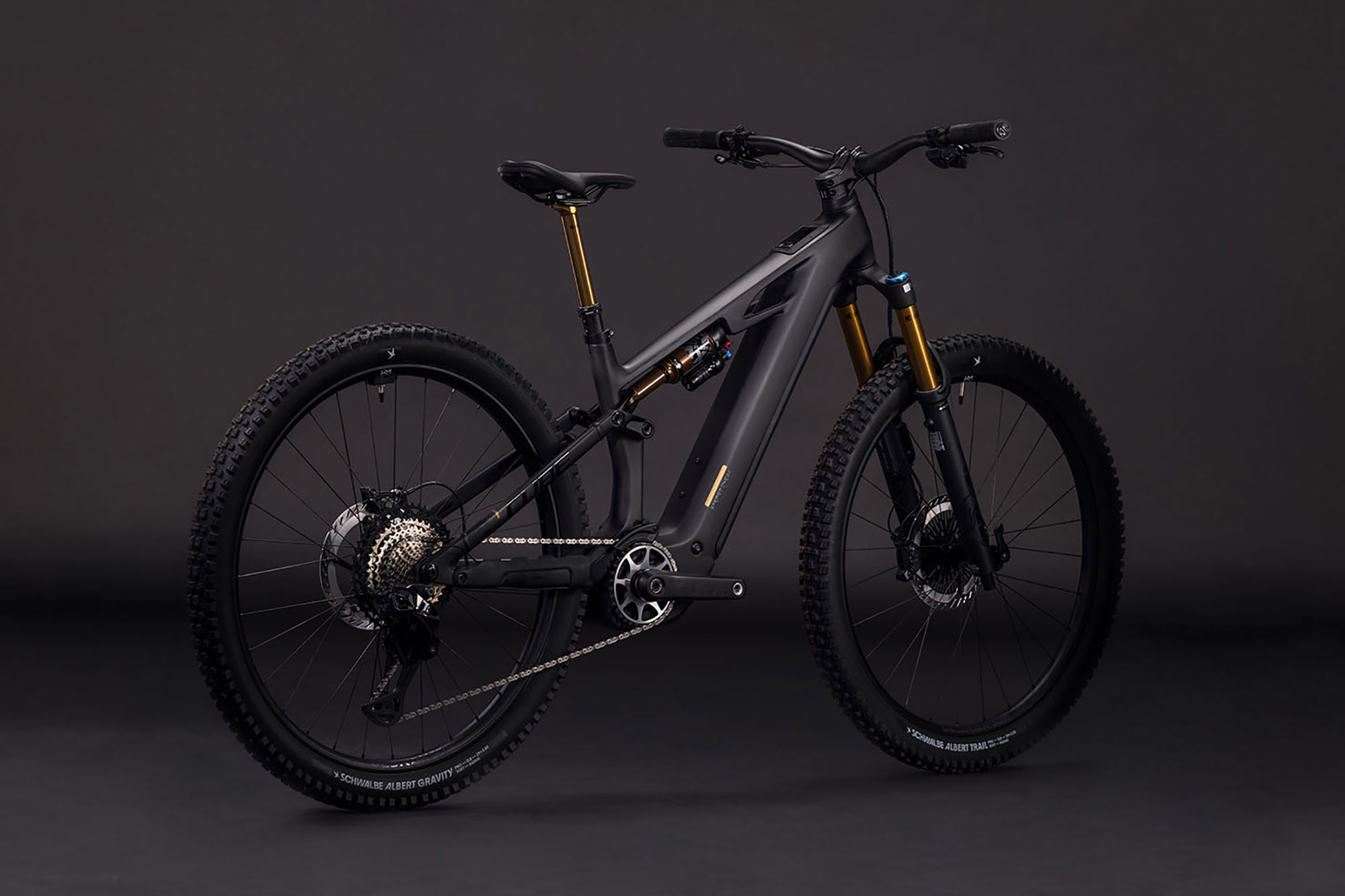 Cube Stereo Hybrid ONE44 HPC AT 800 2026 M | carbon´n´gold