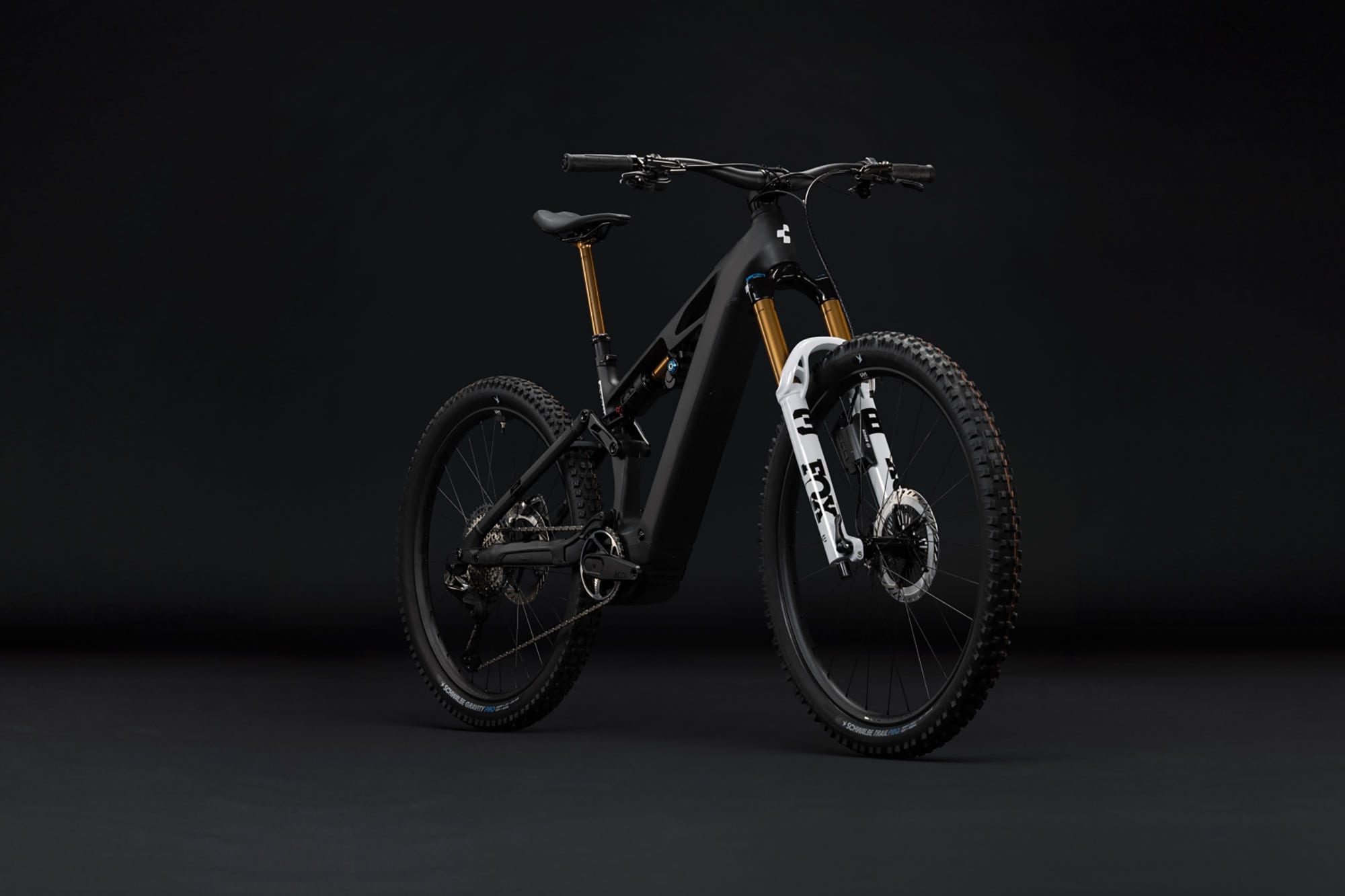 Cube Stereo Hybrid ONE77 HPC AT 800 2027 L | carbon´n´white