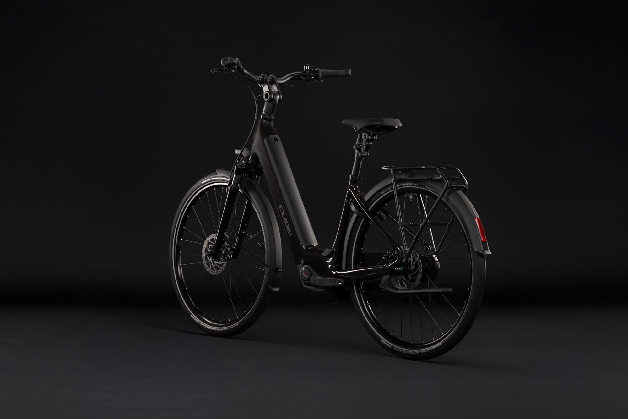 Cube Supreme Hybrid Comfort ONE 600 2027 46 cm | gunmetal´n´reflex