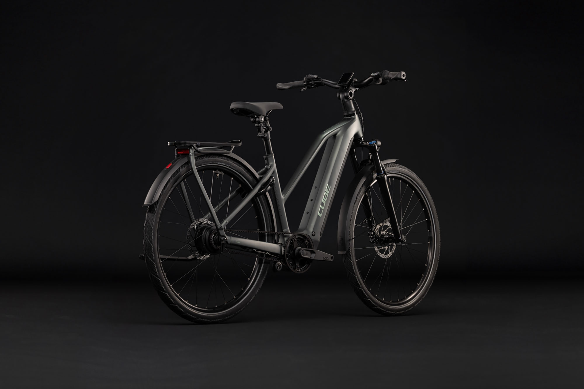 Cube Kathmandu Hybrid Deluxe Pro 800 Trapez 2027 46 cm | blackforest´n´chrome