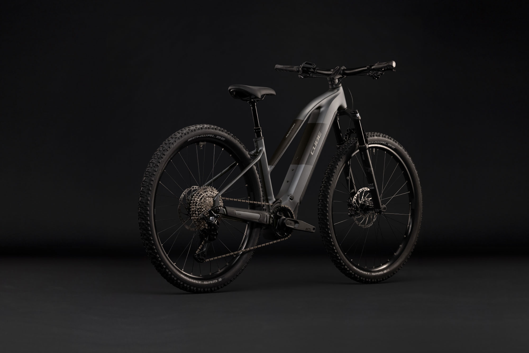 Cube Reaction Hybrid Race 800 Trapez 2027 M | slabgrey´n´chrome