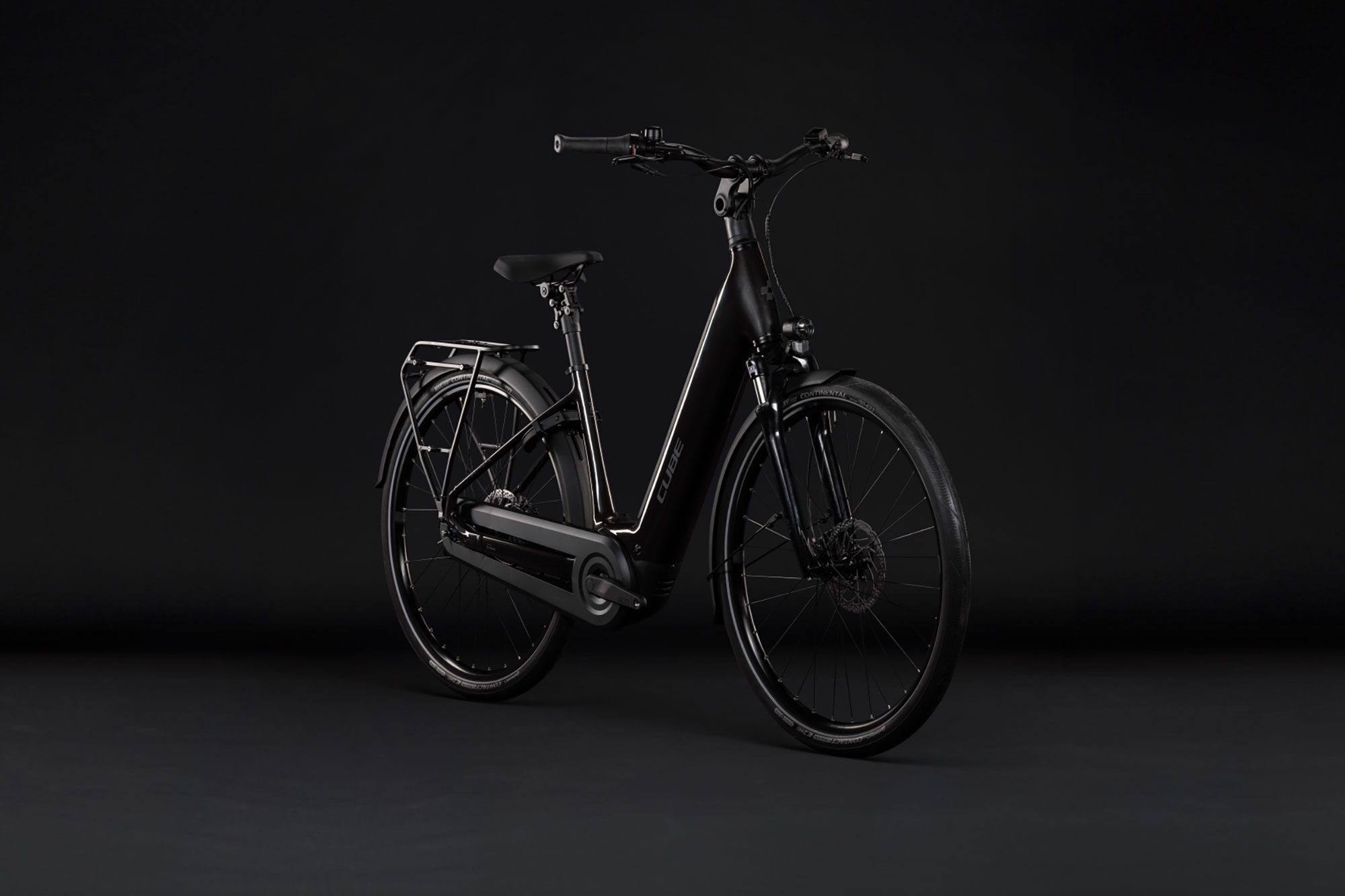 Cube Supreme Hybrid Comfort ONE 600 2027 46 cm | gunmetal´n´reflex