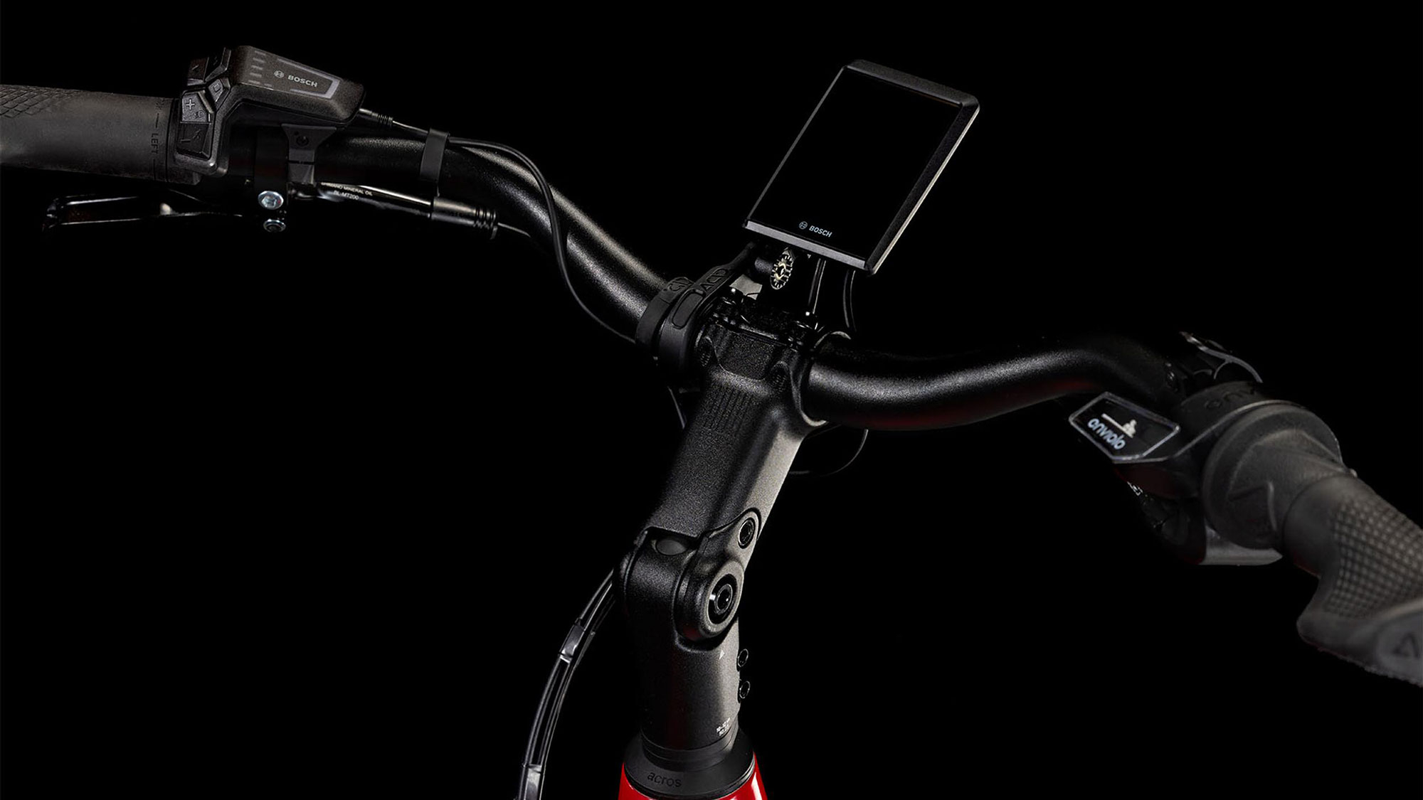 Cube Supreme Hybrid Comfort PRO 625 2025 58 cm | firered´n´black