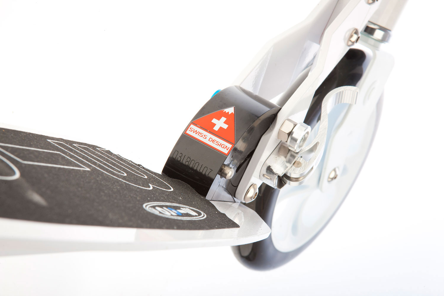 Micro Black/White Scooter weiss