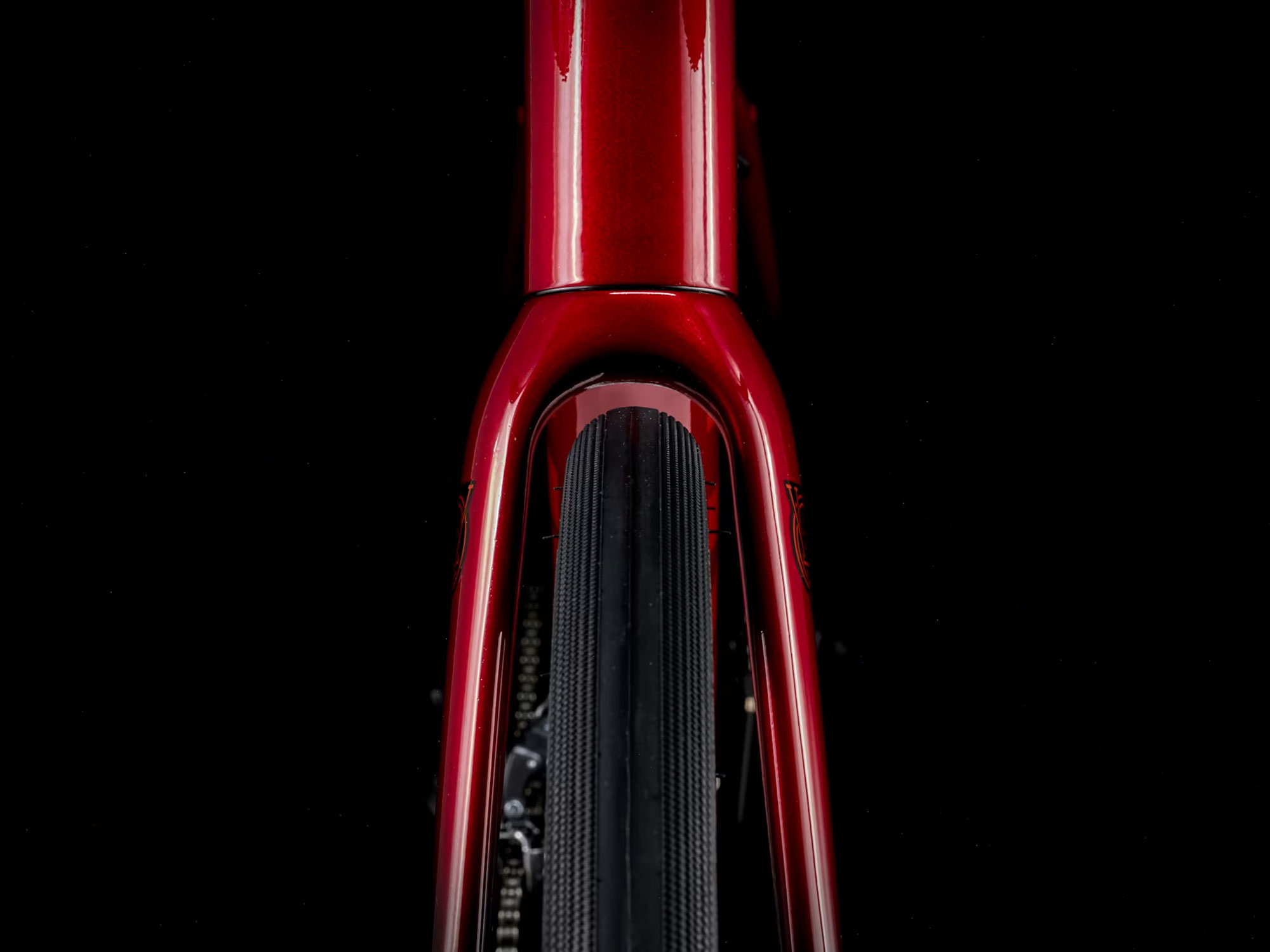 Trek Domane AL 2 Gen 4 2026 61 cm | crimson/dark carmine fade