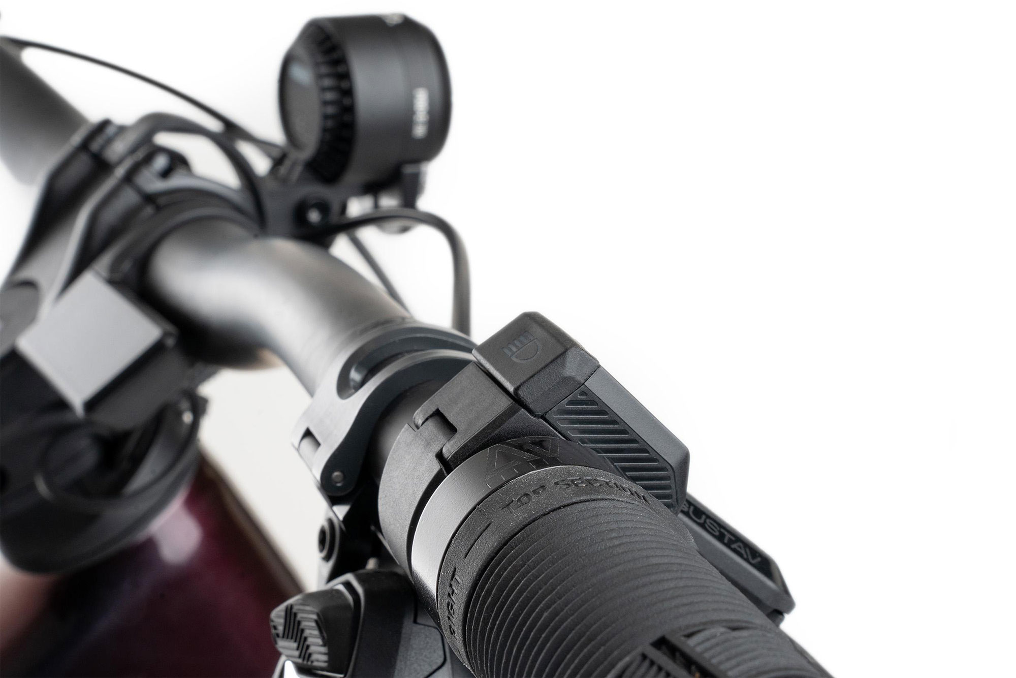 Acid Pro-E Frontlicht X-Connect 200 Lux mit Fernlicht black