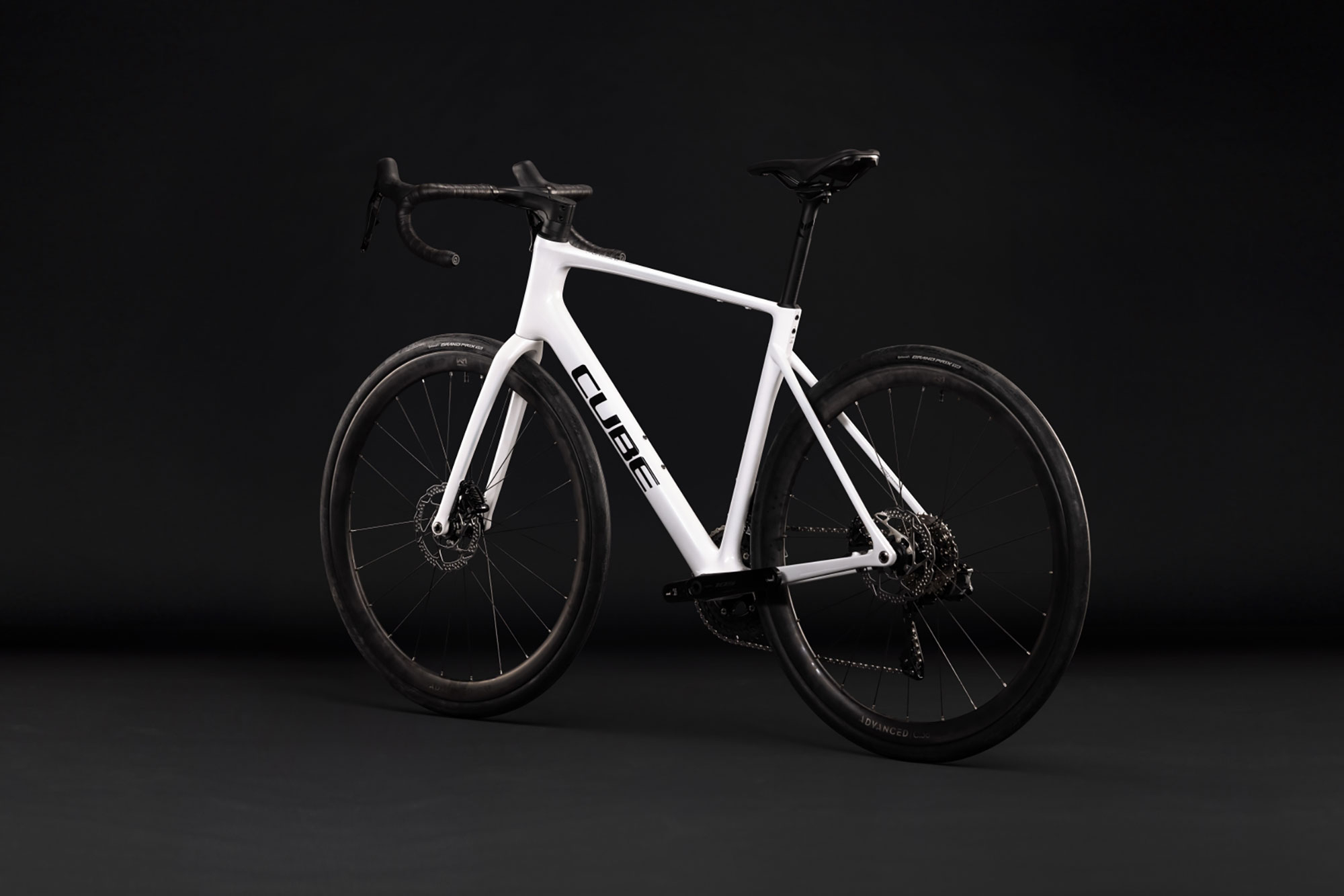 Cube Attain C:62 SLX 2027 47 cm | metallicwhite´n´black