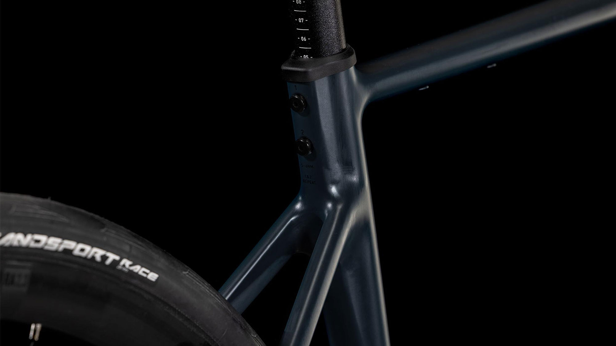 Cube Attain RACE 2025 60 cm | night´n´black