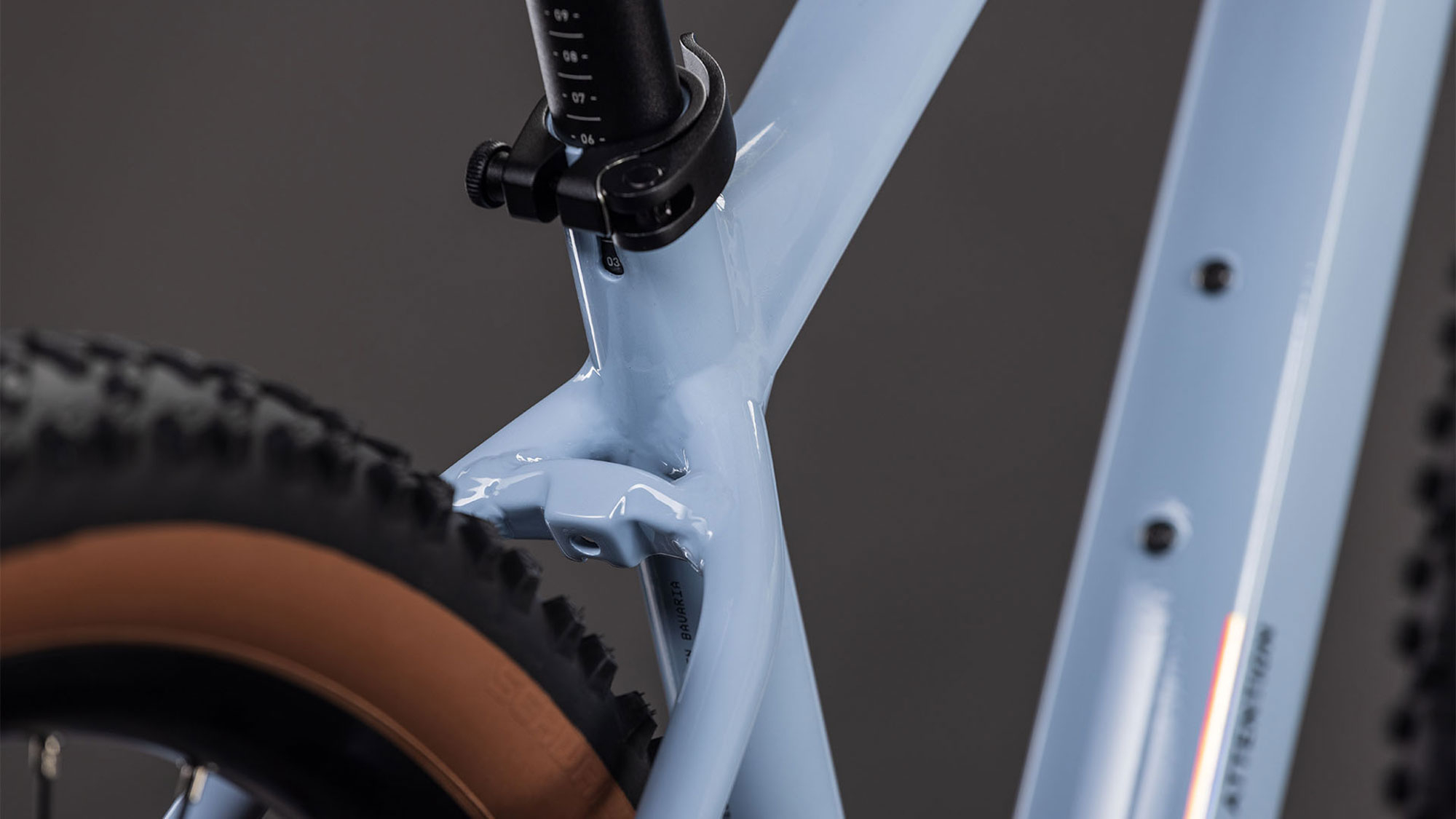 Cube Attention PRO 2026 L | iceblue´n´prism