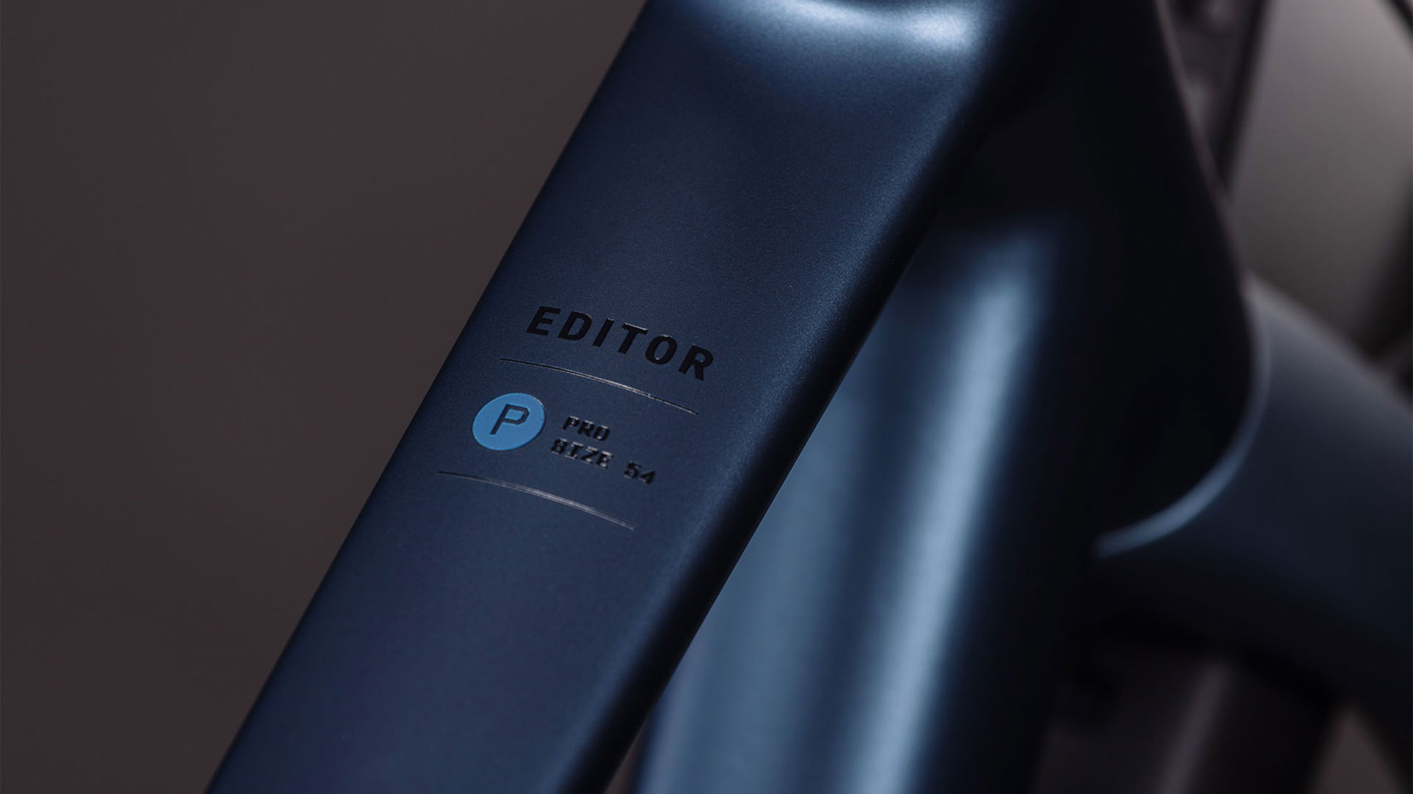 Cube Editor PRO FE 2026 46 cm | mineralblue´n´chrome