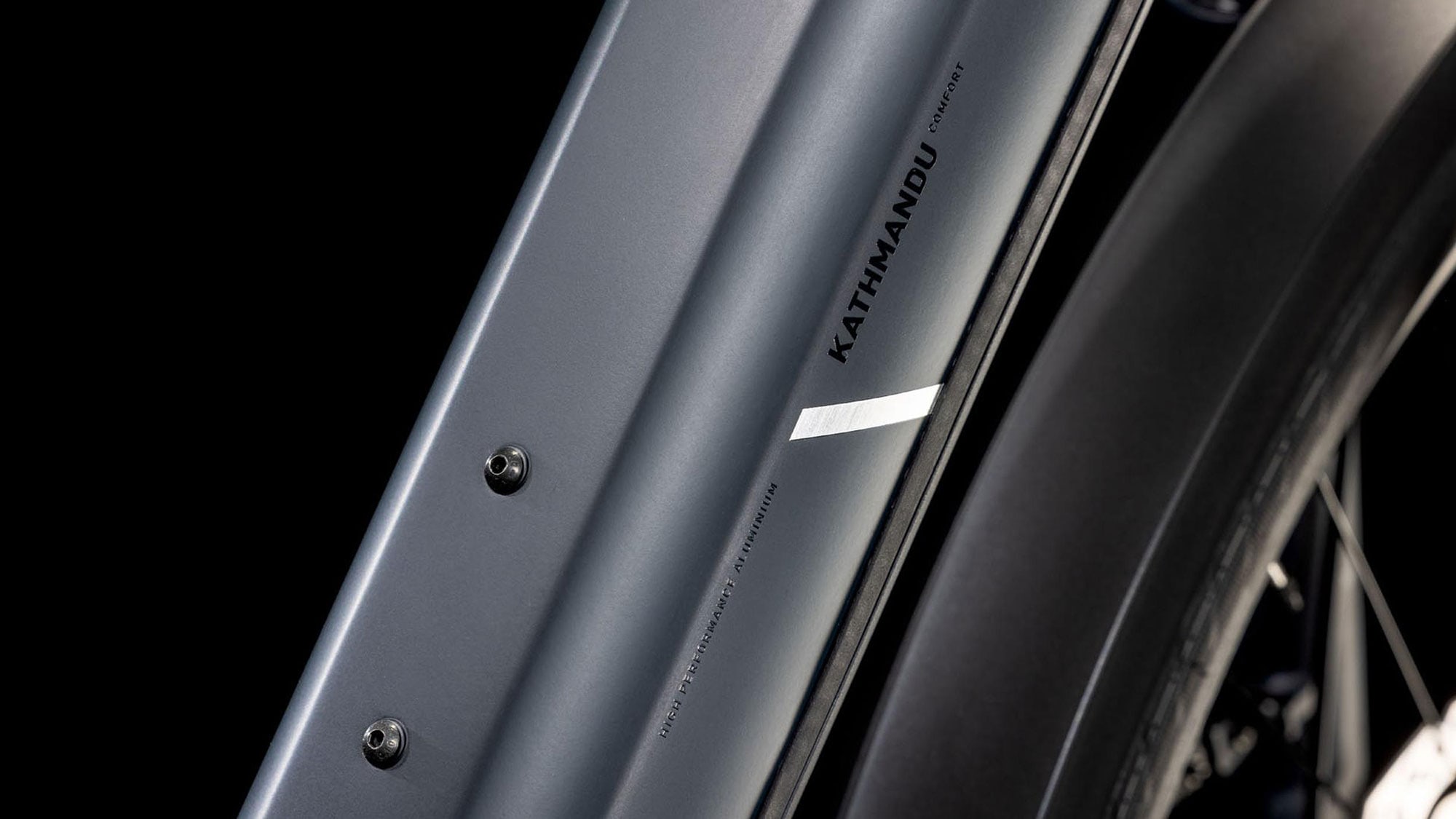 Cube Kathmandu Hybrid Comfort PRO 800 2025 50 cm | night´n´chrome