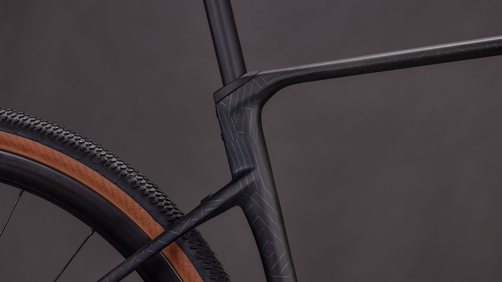 Cube Nuroad C:62 EXC 2026 S | carbon´n´crisscross