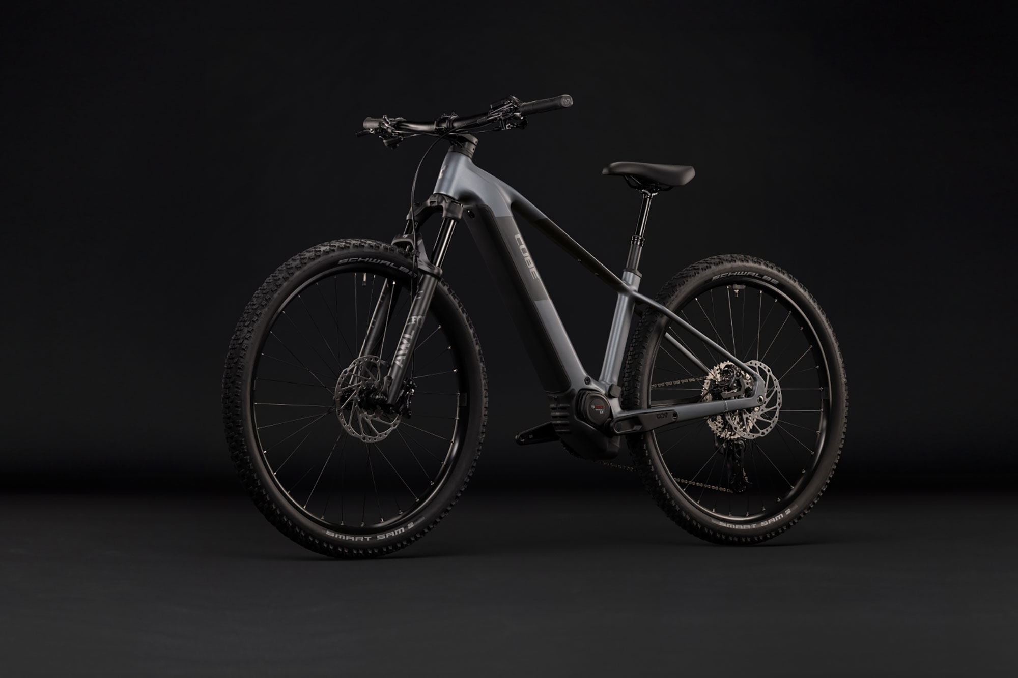 Cube Reaction Hybrid Race 800 2027 L | slabgrey´n´chrome