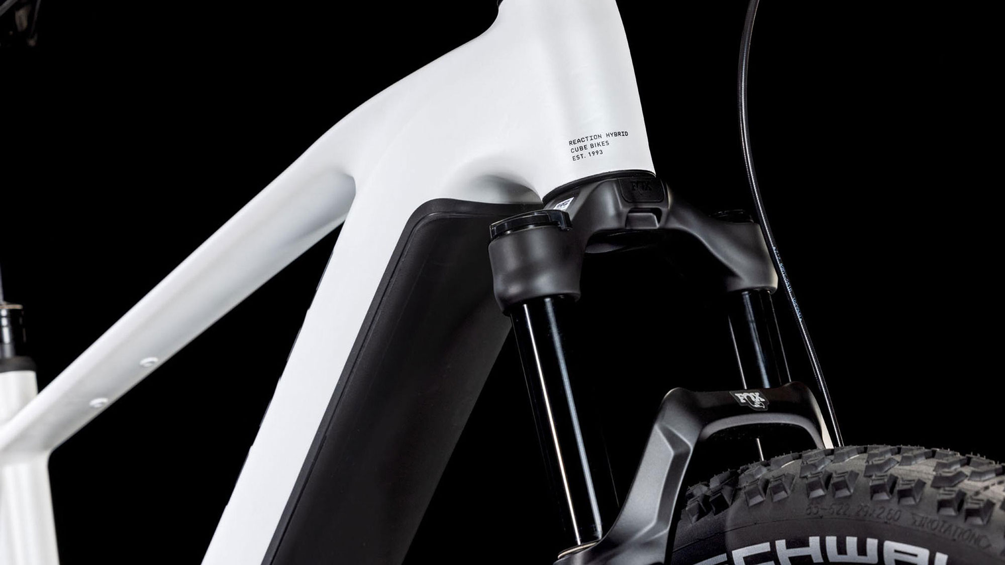 Cube Reaction Hybrid SLT 800 2025 S | metallicwhite´n´black