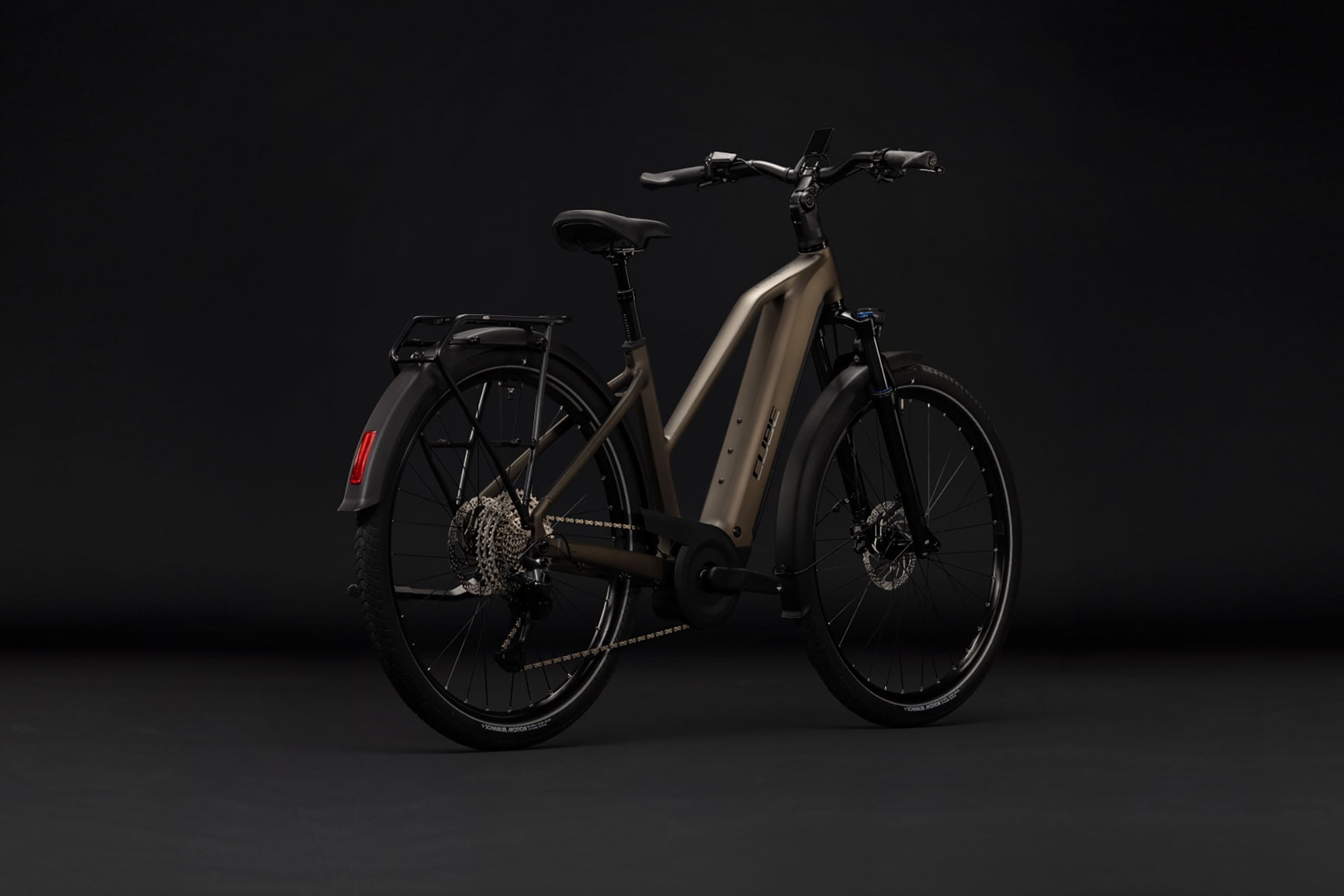 Cube Touring Hybrid Pro 800 Trapez 2027 46 cm | metallicumbra´n´black