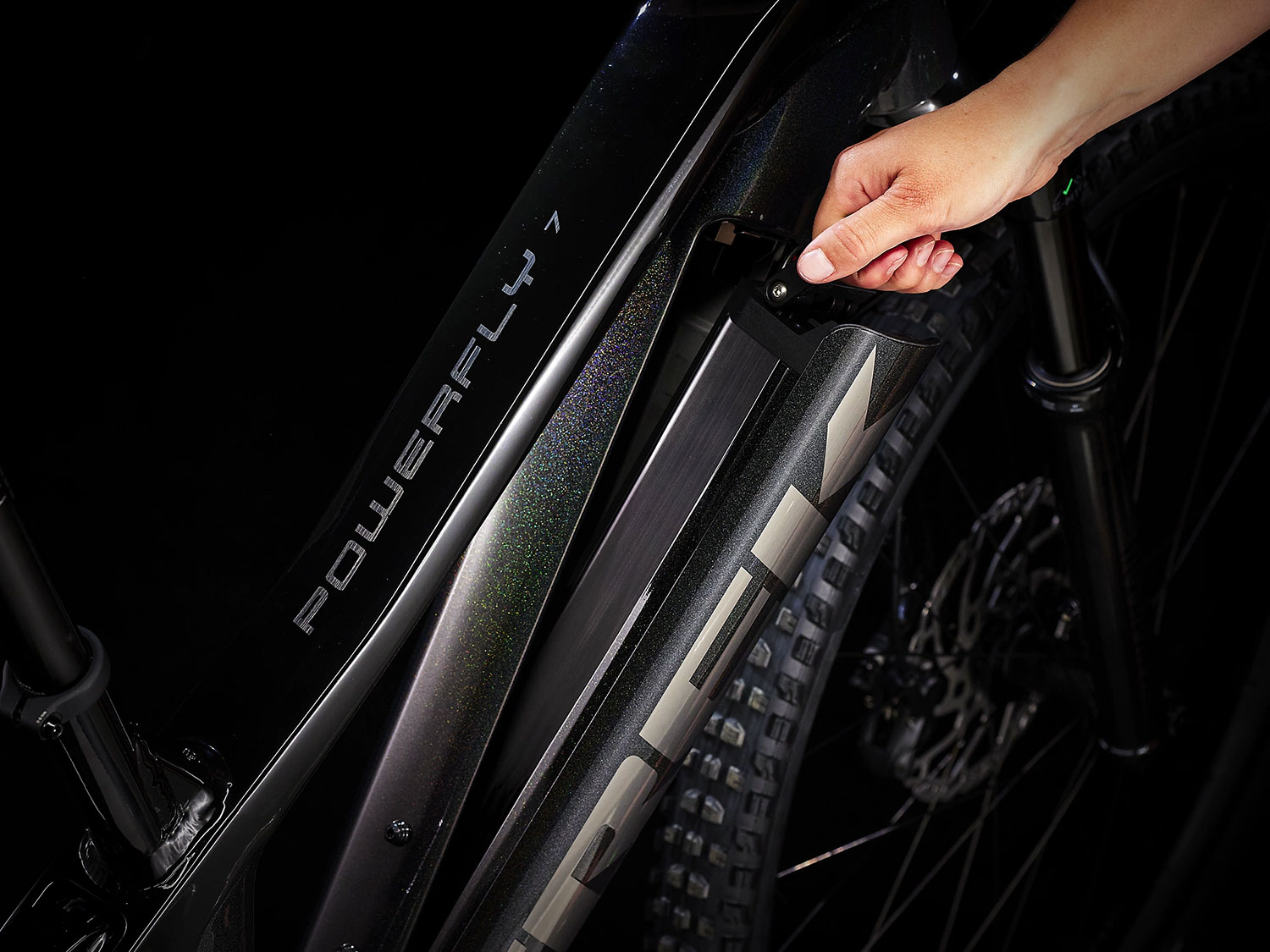 Trek Powerfly FS 7 Gen 3 M | dark prismatic/trek black