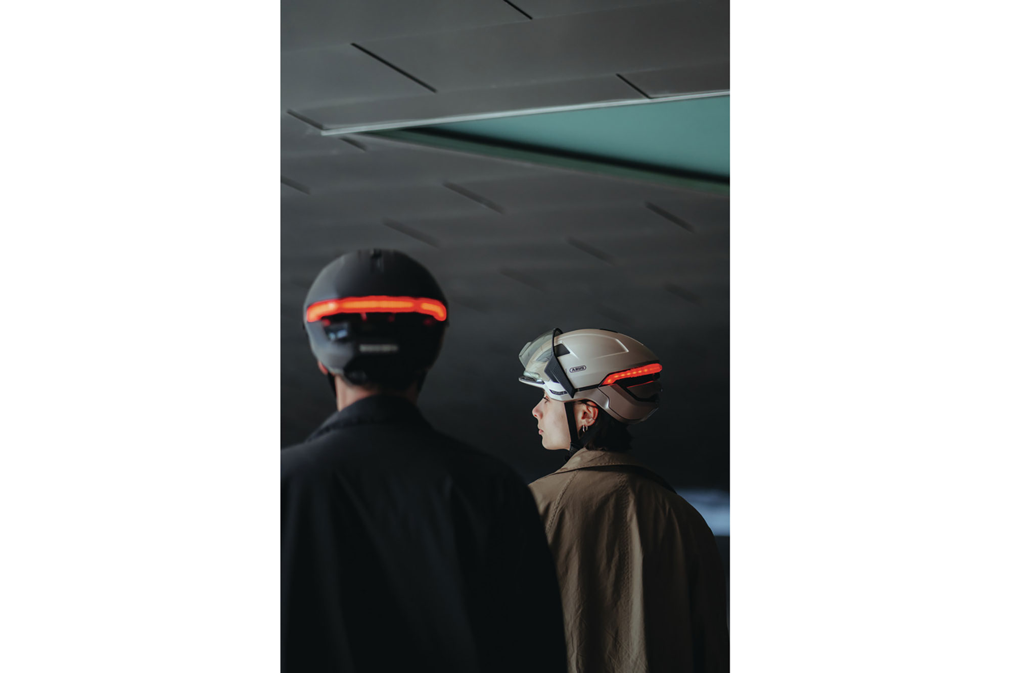 Abus Hyp-E Helm 51-55 cm | gleam silver