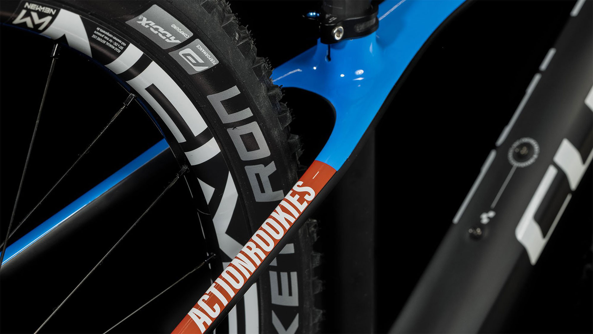 Cube Elite 240 C:62 SLX 2026 unisize | carbon´n´blue´n´red
