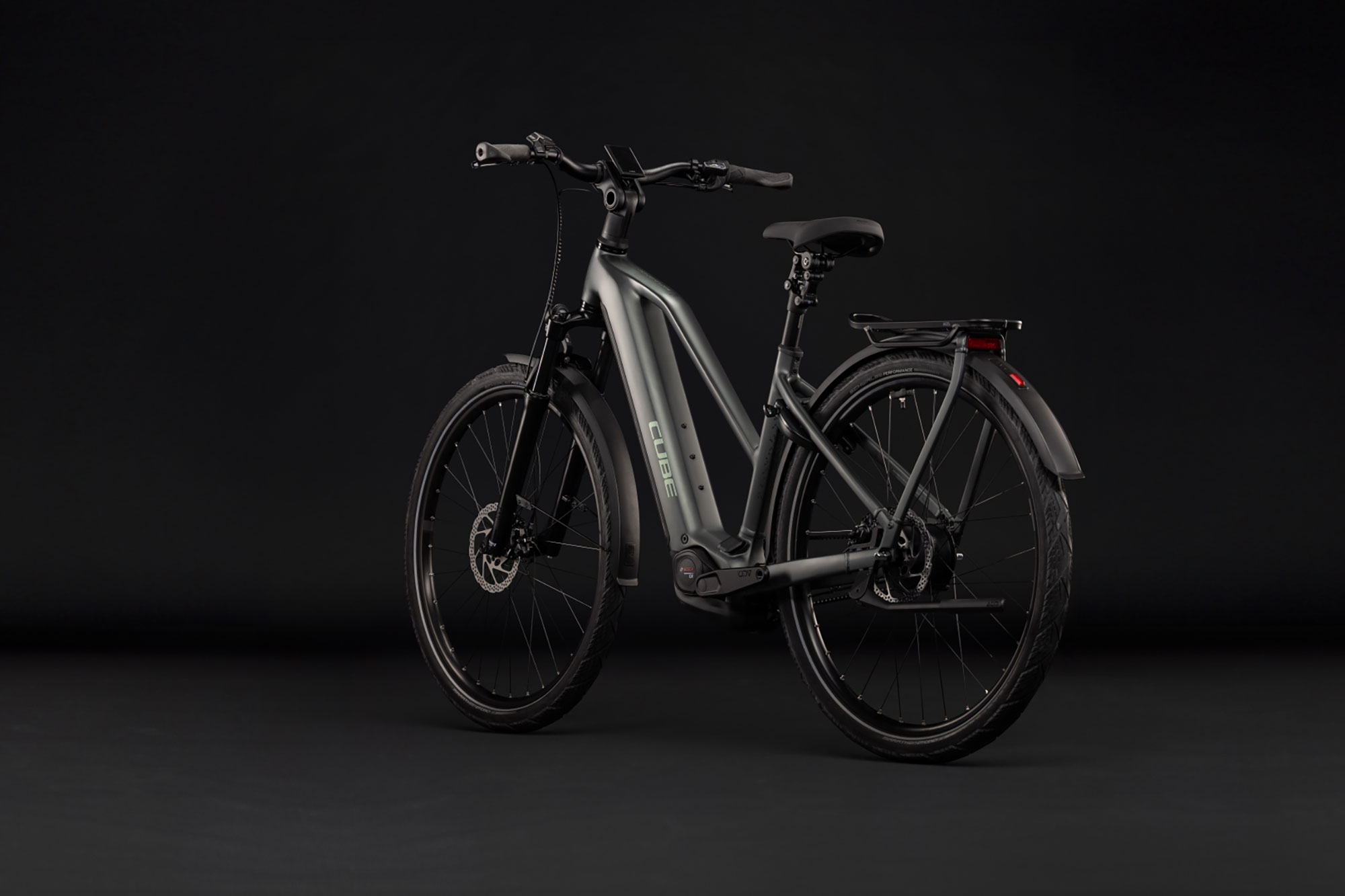 Cube Kathmandu Hybrid Deluxe Pro 800 Trapez 2027 46 cm | blackforest´n´chrome