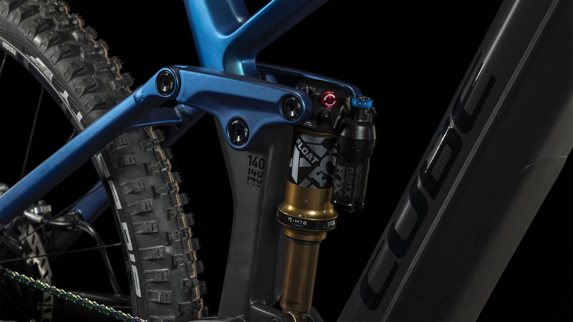Cube Stereo Hybrid 140 HPC SLT 750 M | nebula´n´carbon