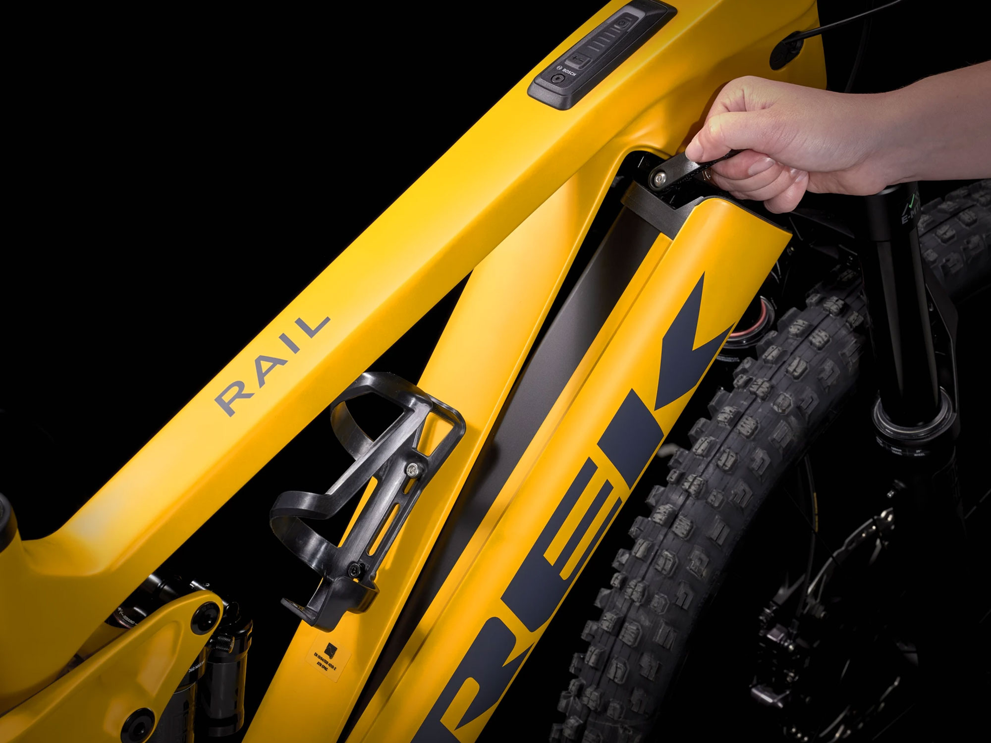 Trek Rail 9.8 XT 750 Gen 4 L | satin baja yellow