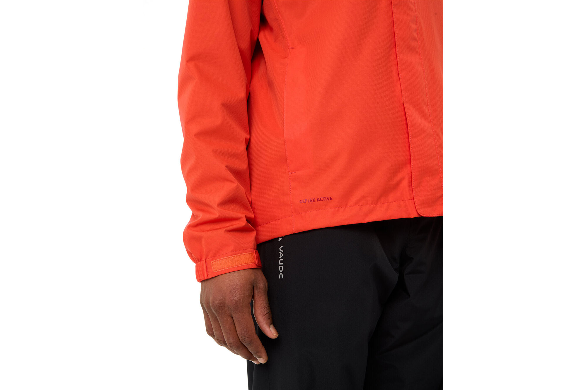 Vaude Escape Bike Light Jacket men S | glowing red/black