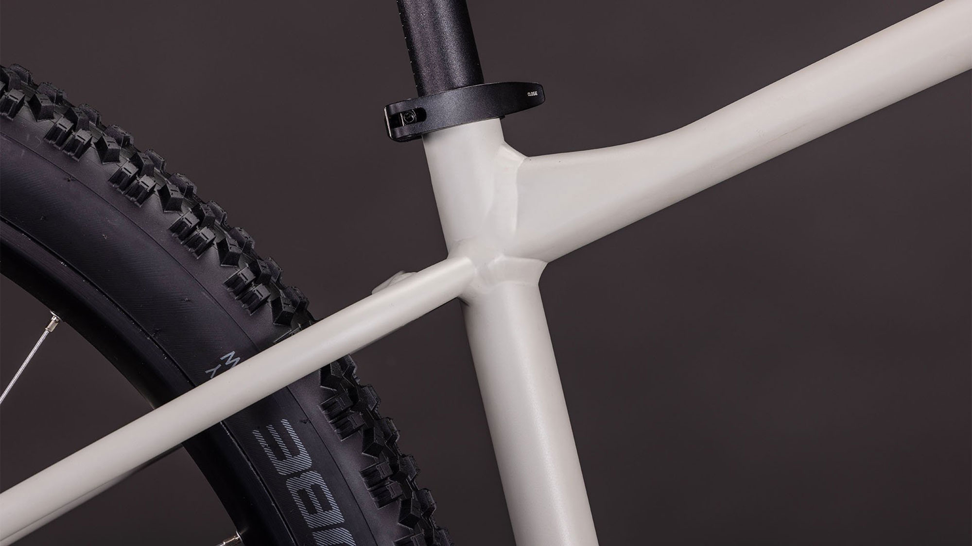 Cube Aim PRO 2026 L | greige´n´titan