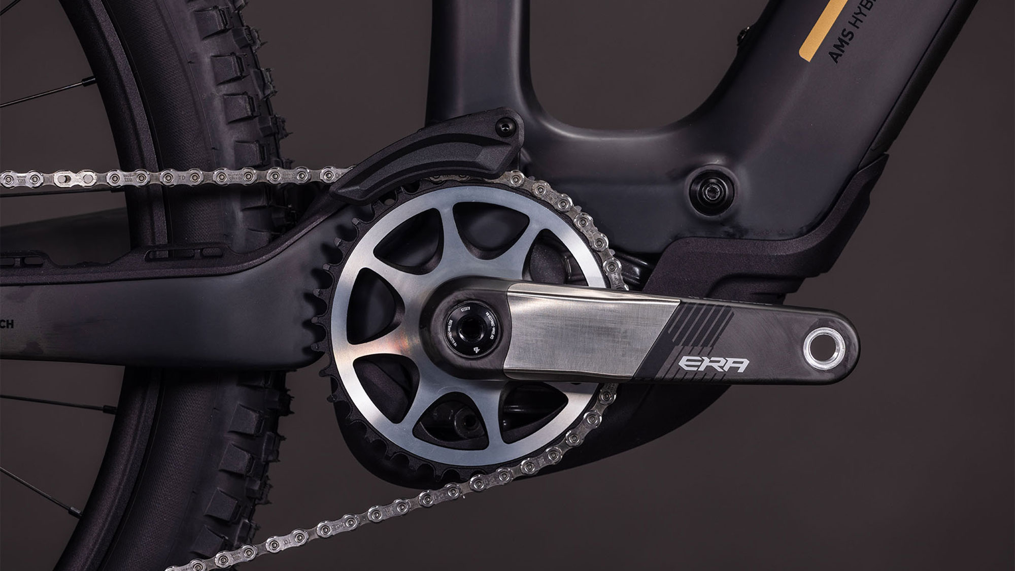 Cube AMS Hybrid ONE77 C:62 AT 600X 2026 M | carbon´n´gold