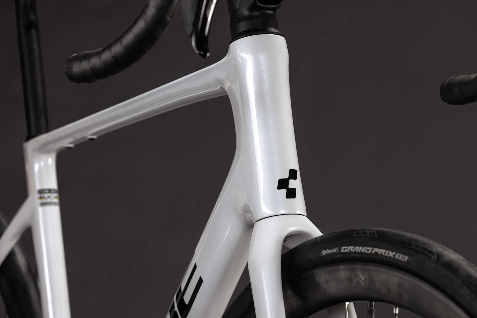Cube Attain C:62 SLX 2027 47 cm | metallicwhite´n´black